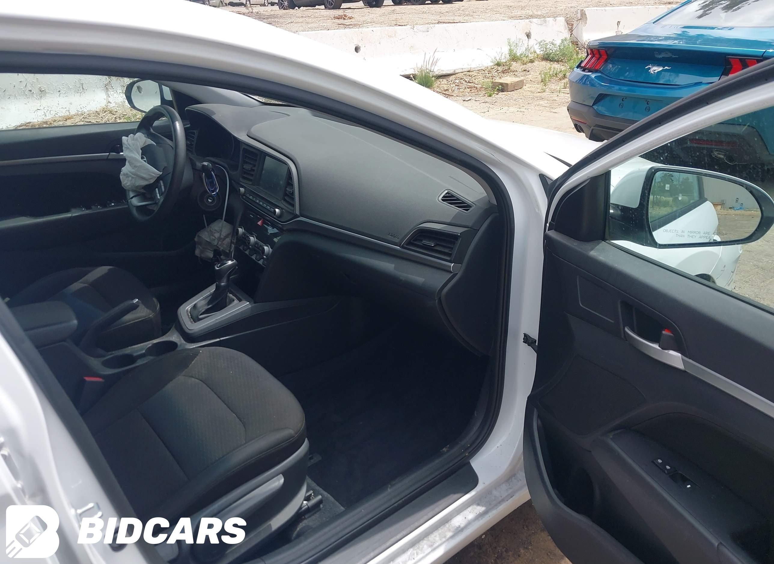 2020 Hyundai Elantra, Sel