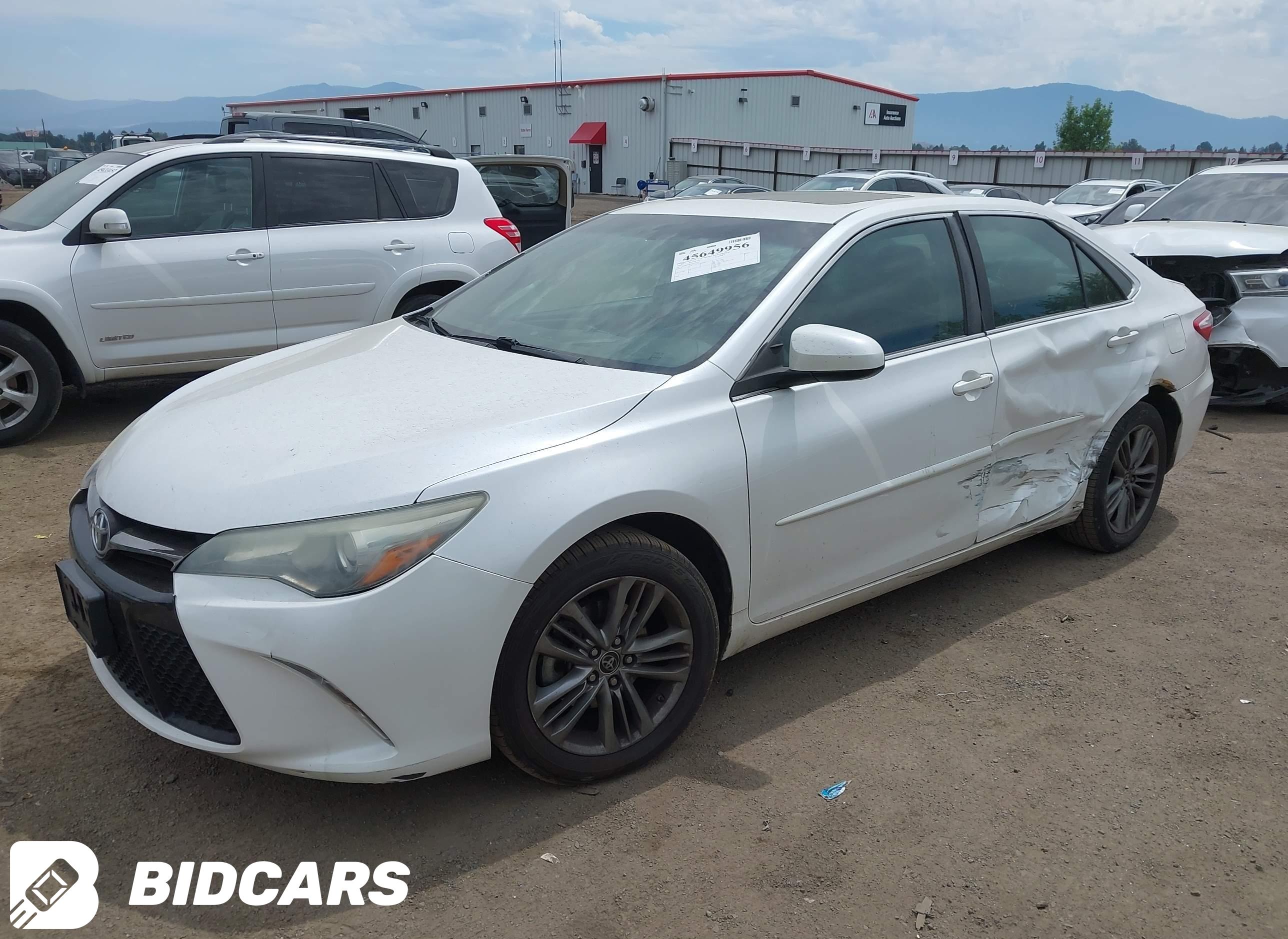 2016 Toyota Camry, SE