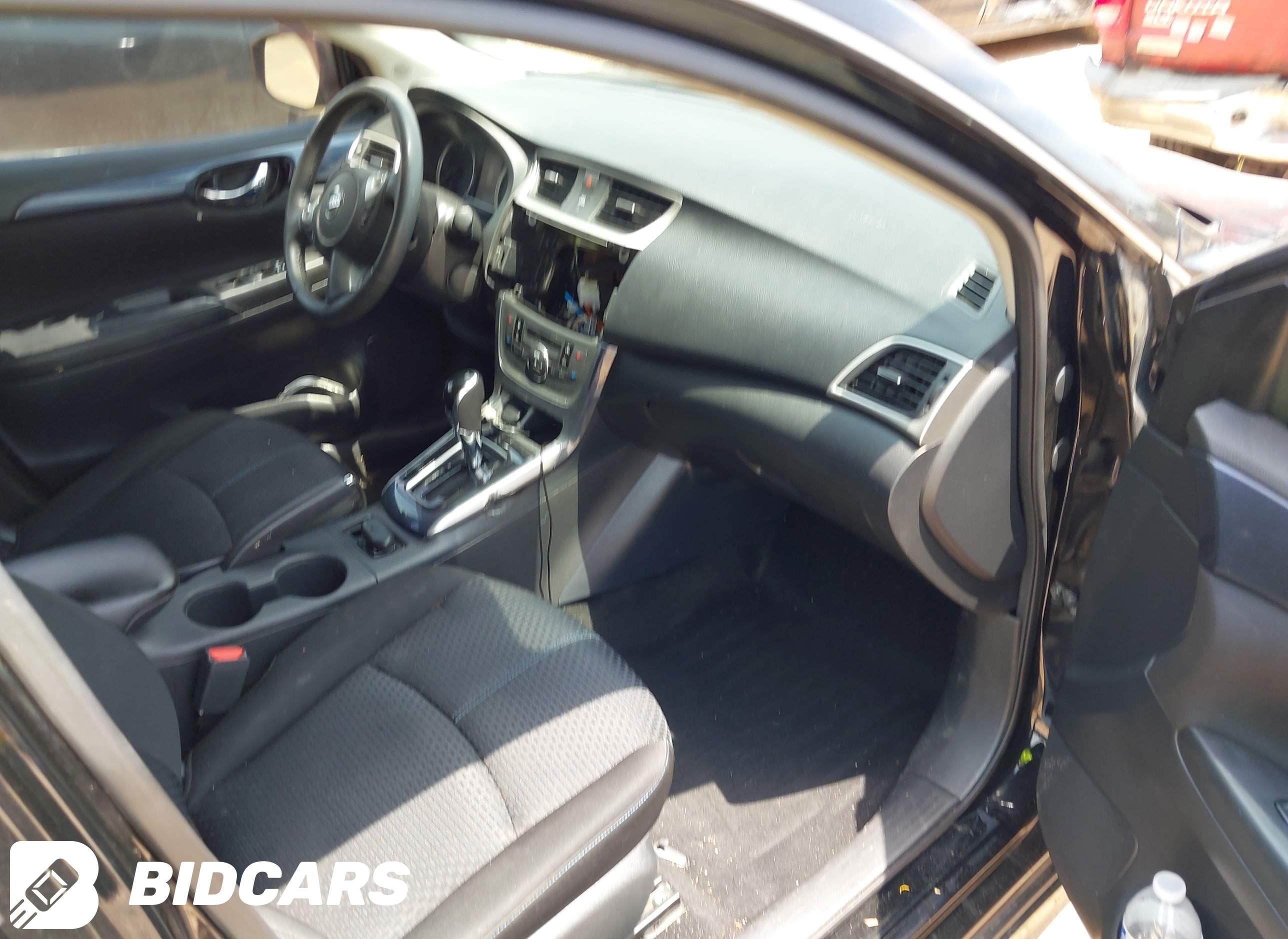 2018 Nissan Sentra, SR