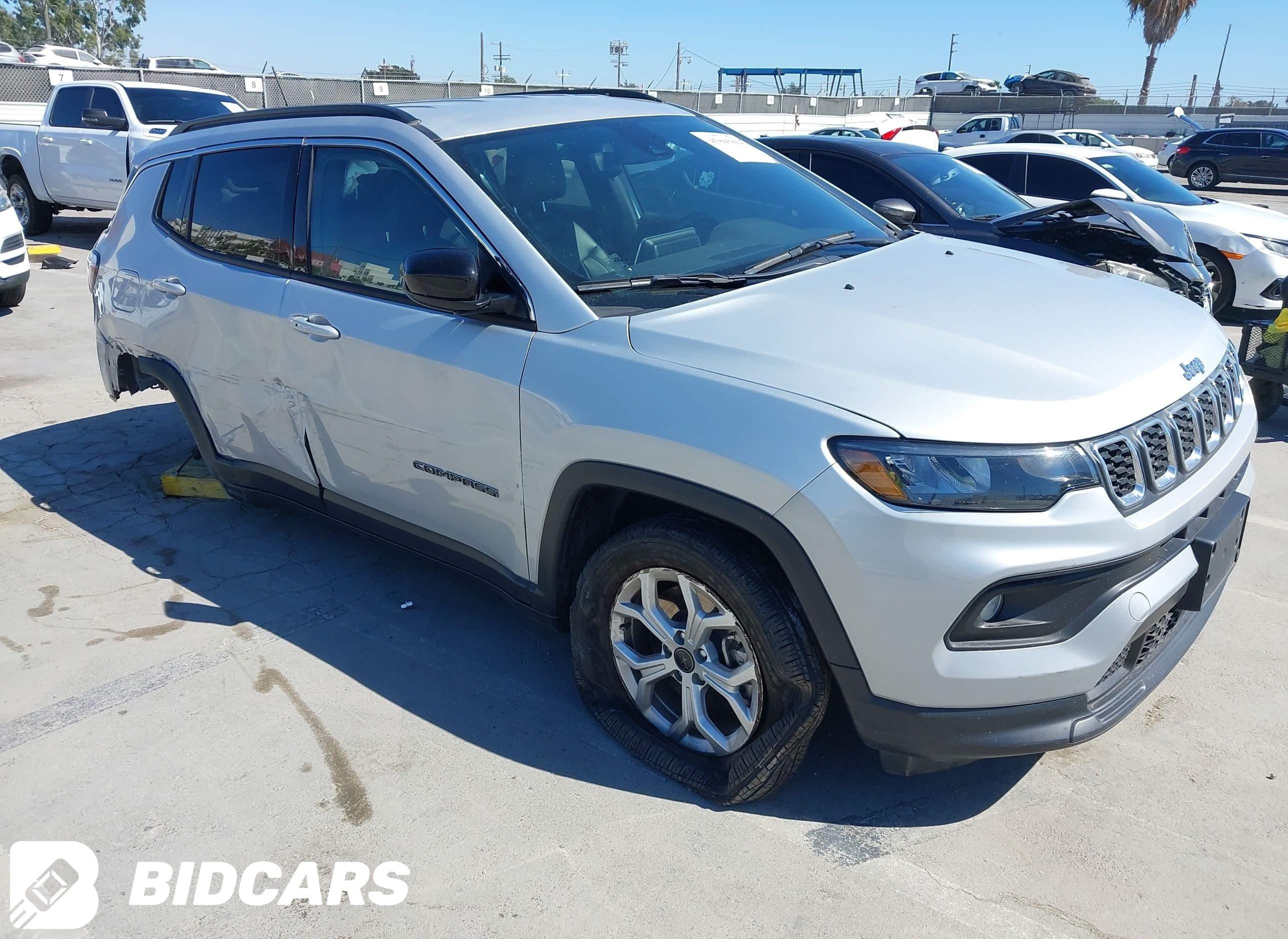 2025 Jeep Compass, Latitude 4X4