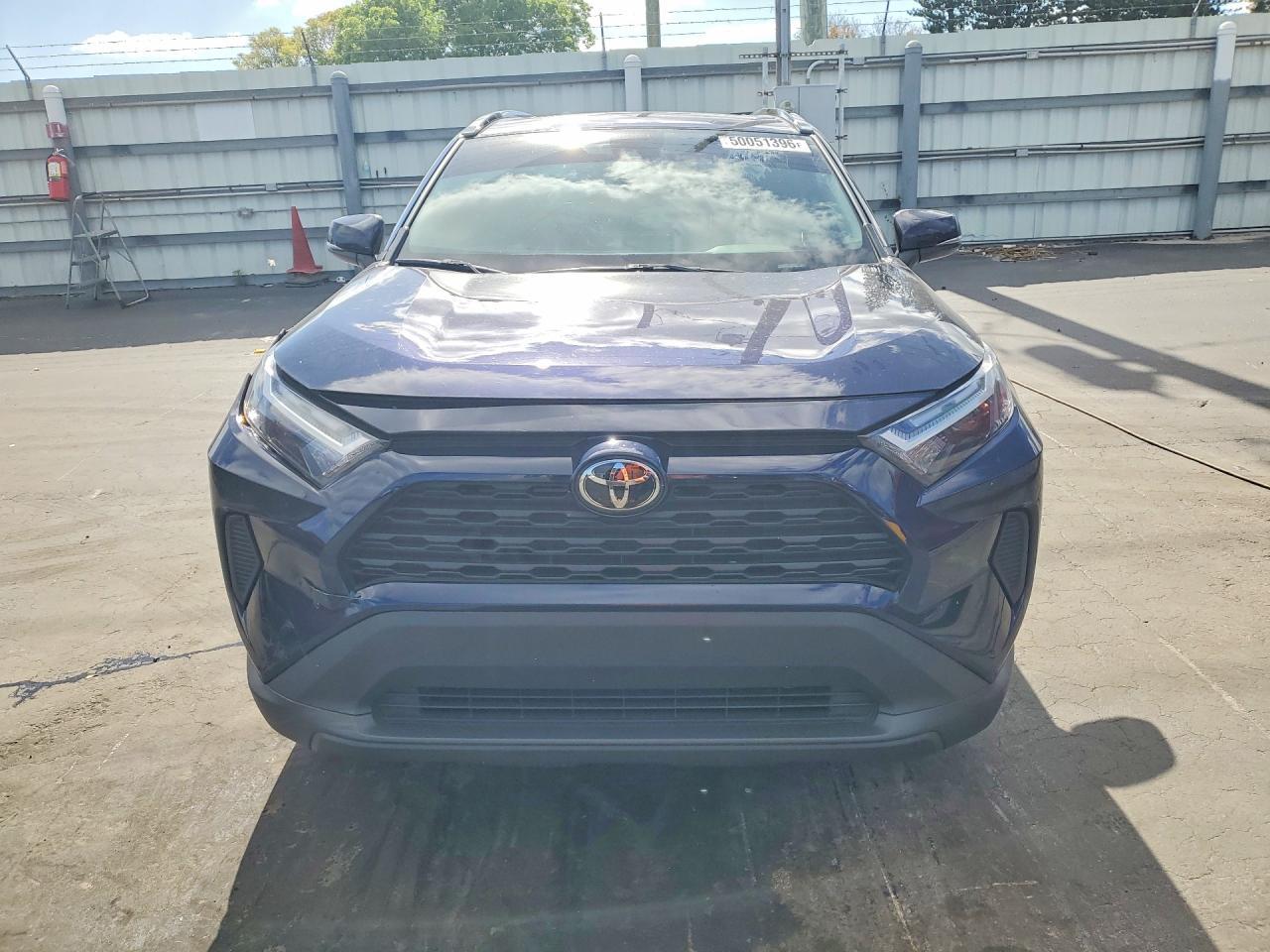 2025 Toyota RAV4, Xle