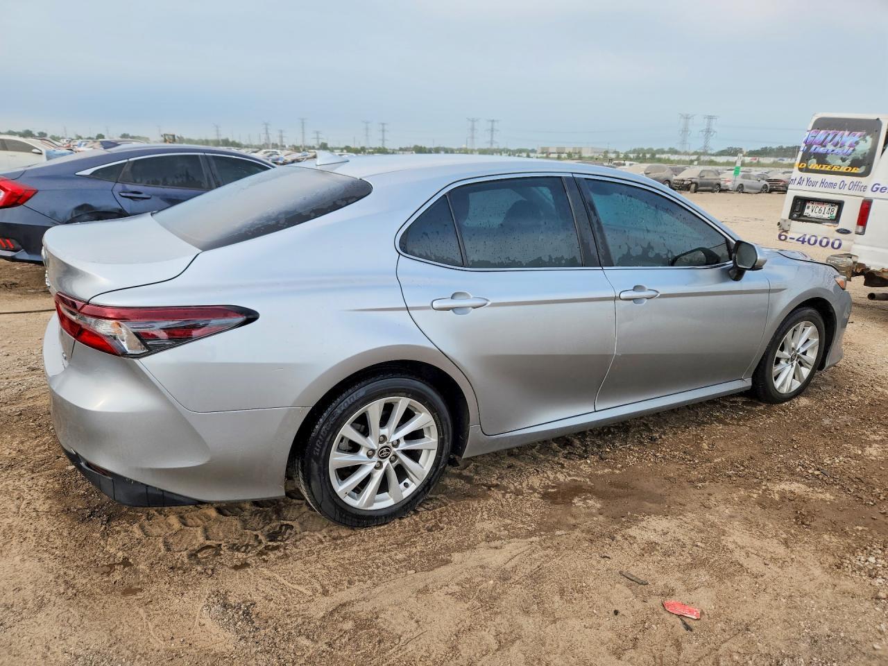 2023 Toyota Camry, LE