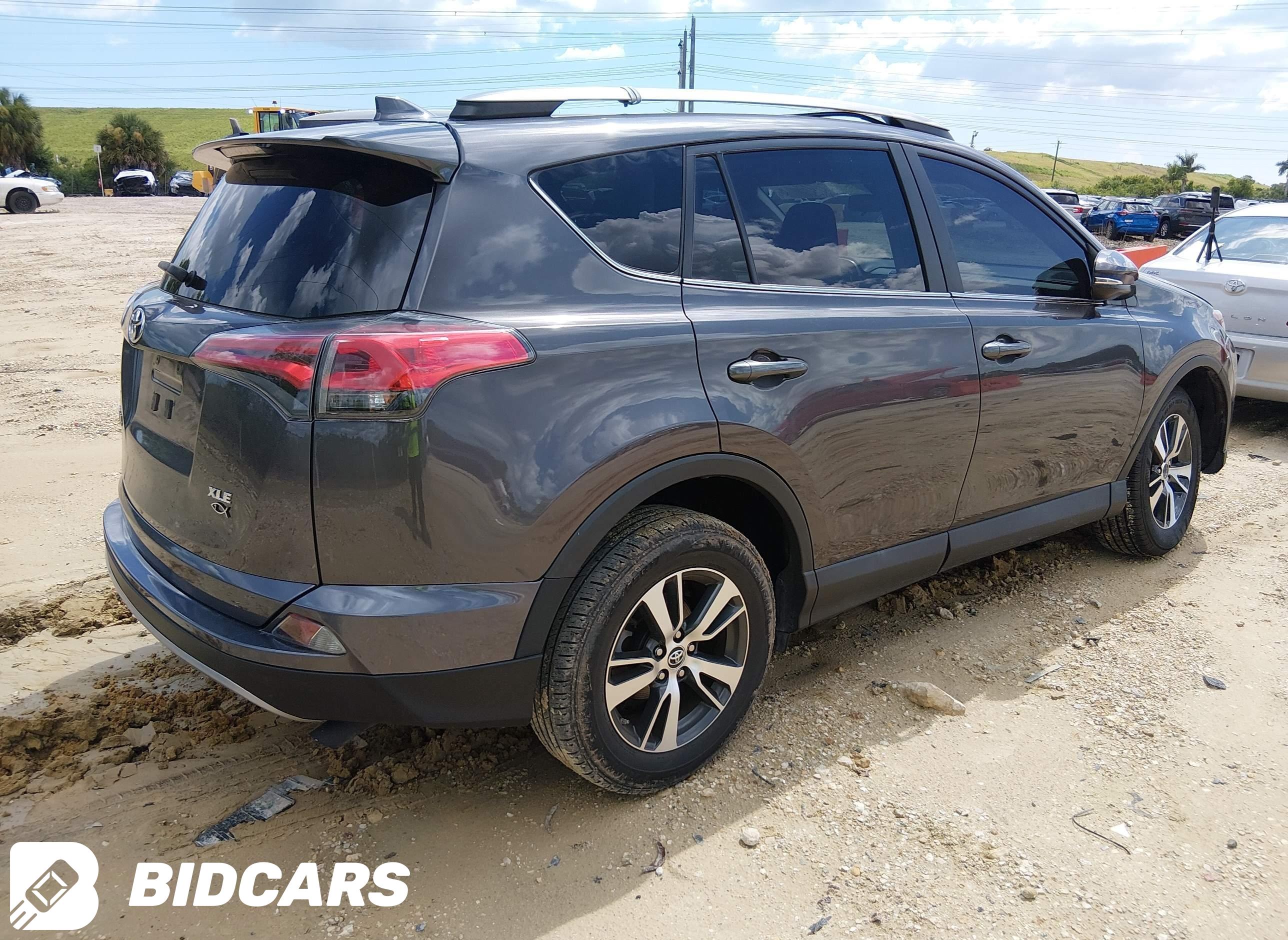 2017 Toyota RAV4, Xle