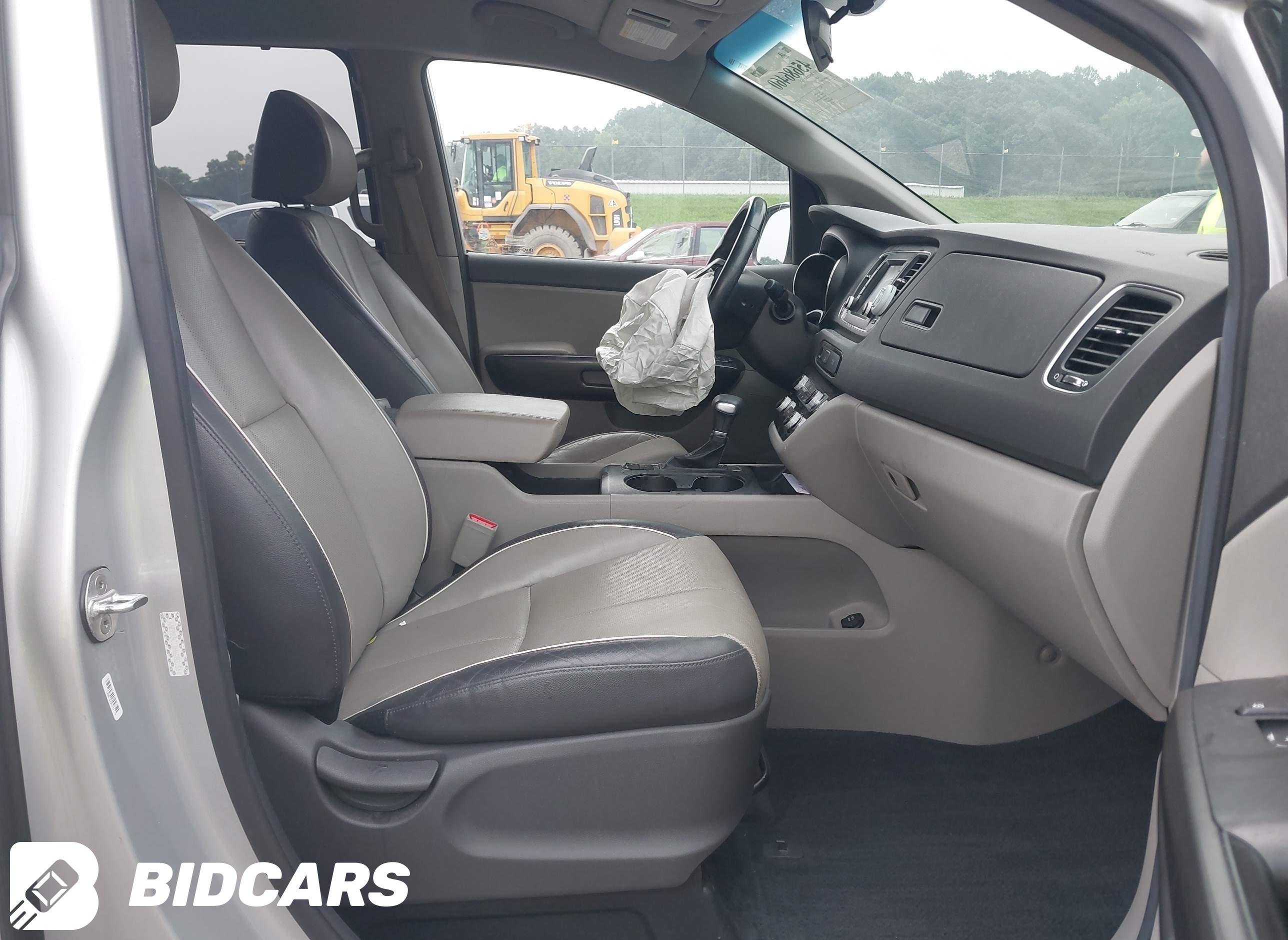 2017 KIA Sedona, LX