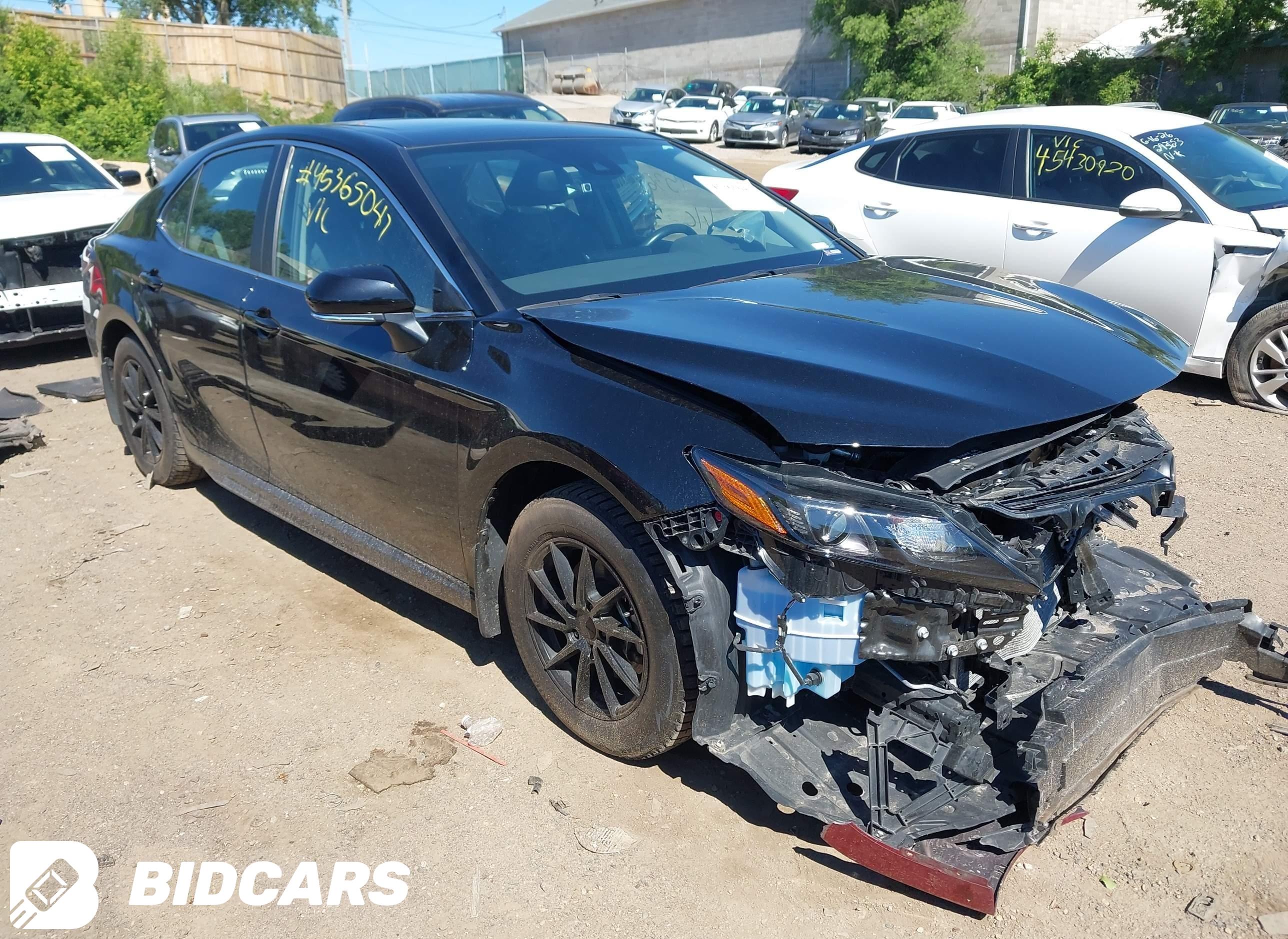 2023 Toyota Camry, SE