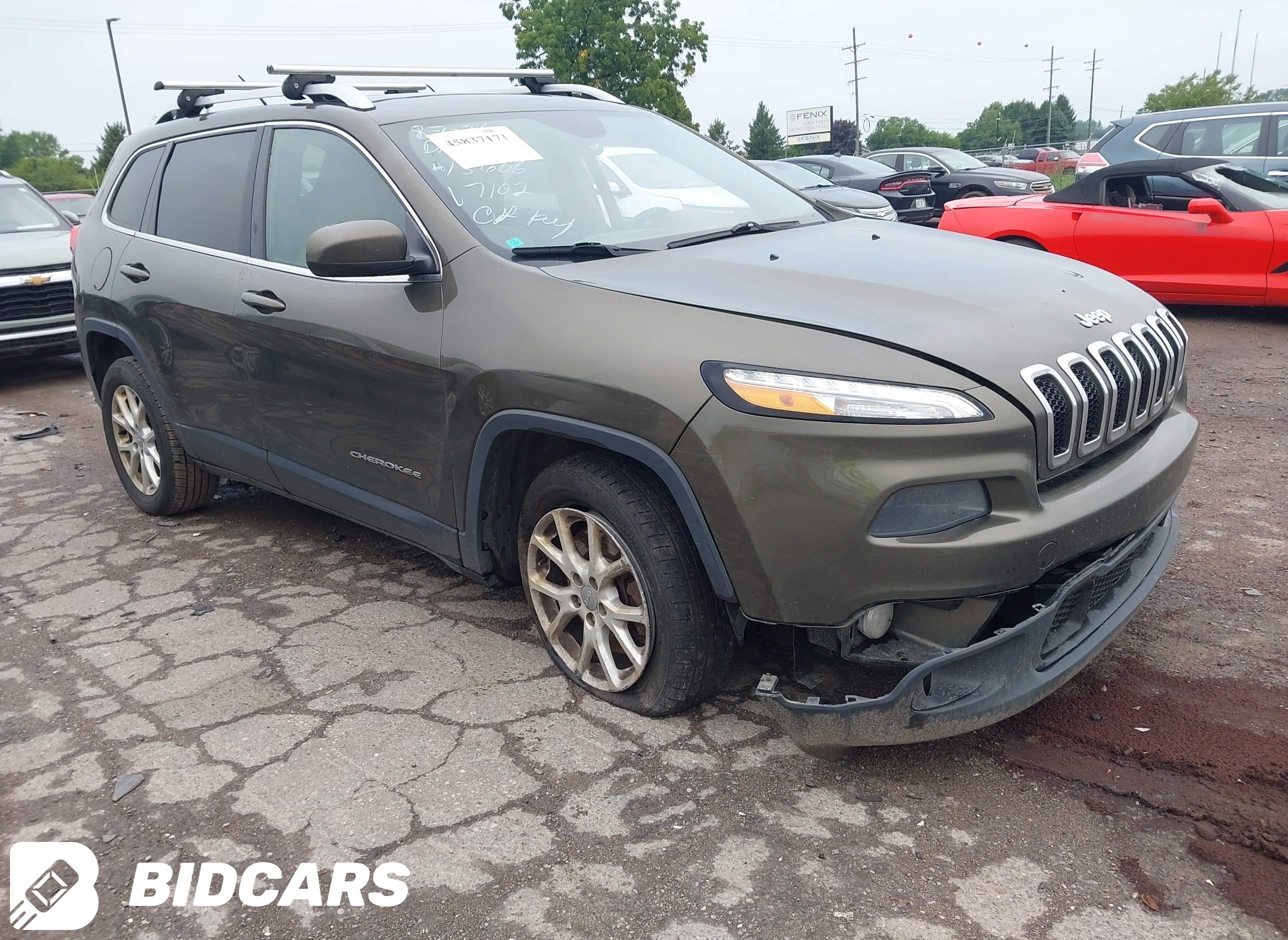 2015 Jeep Cherokee, Latitude