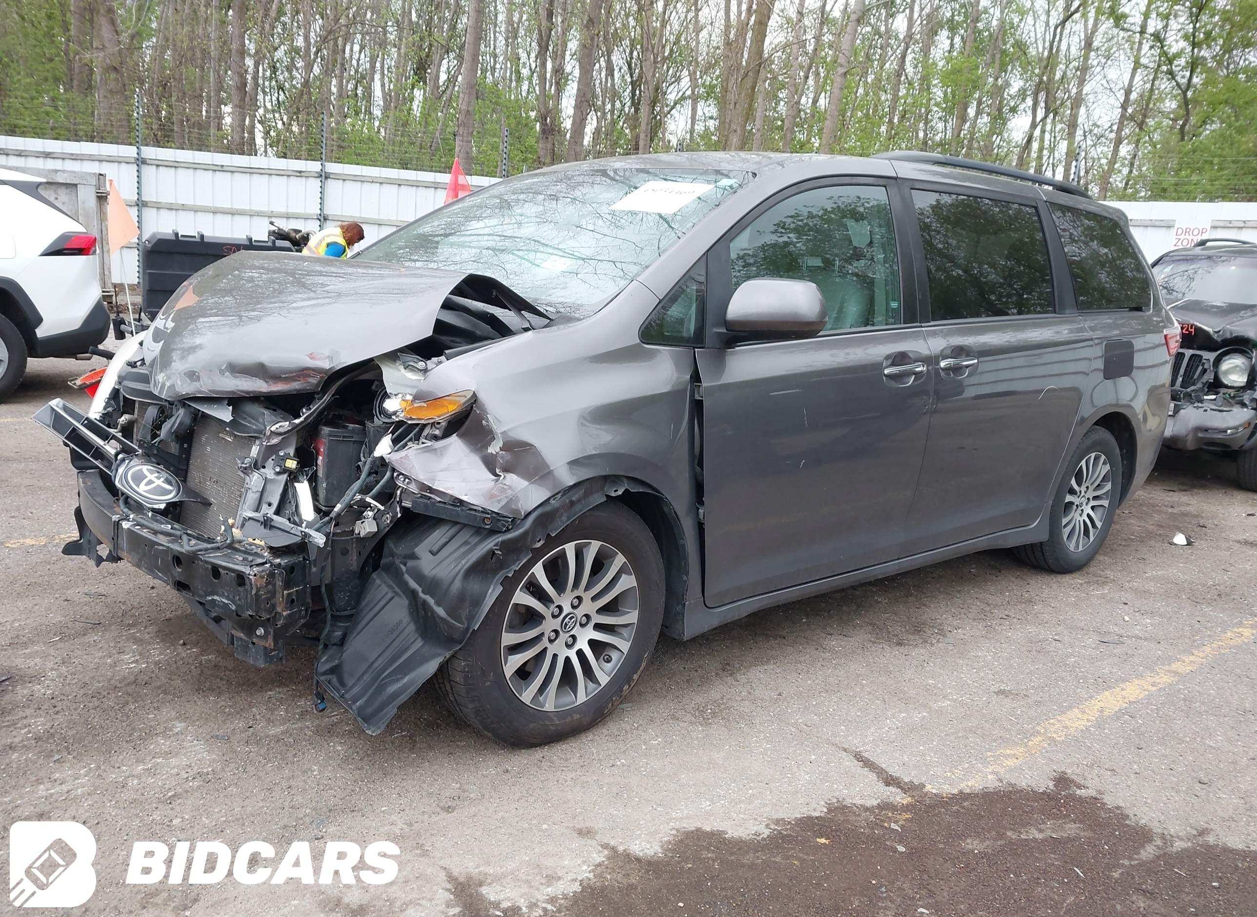 2019 Toyota Sienna, Xle 8 Pas...