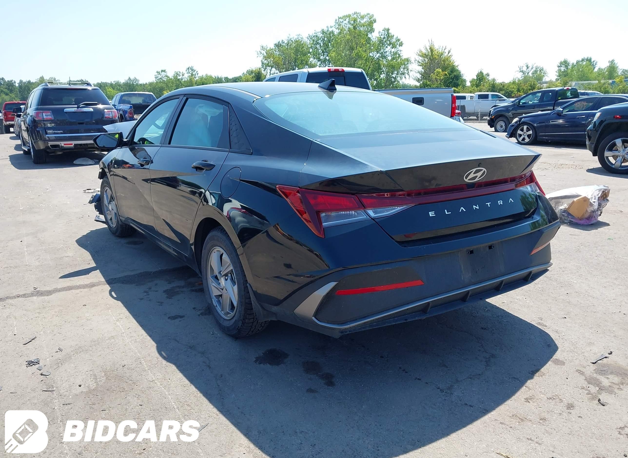 2026 Hyundai Elantra, SE