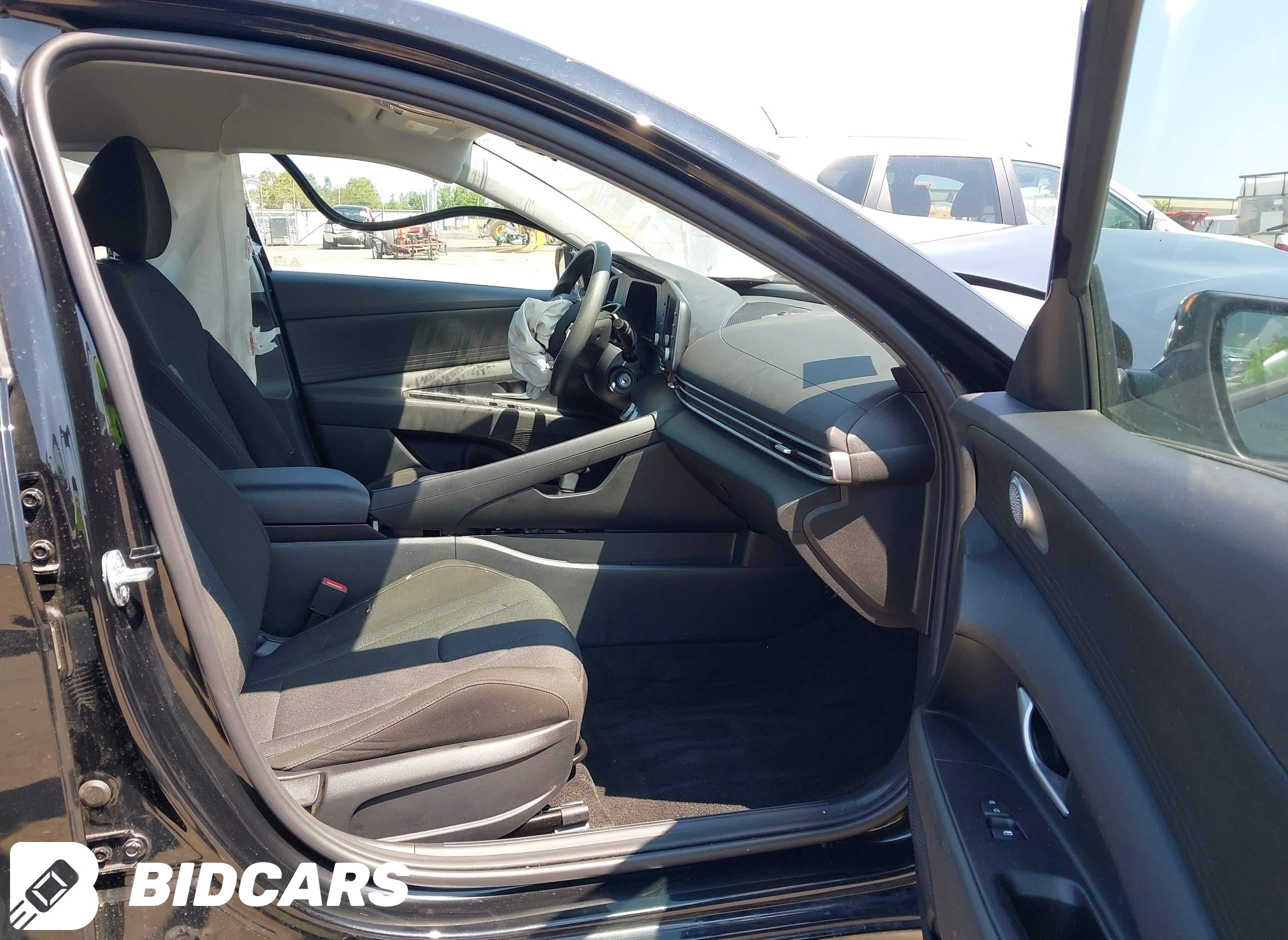 2026 Hyundai Elantra, SE