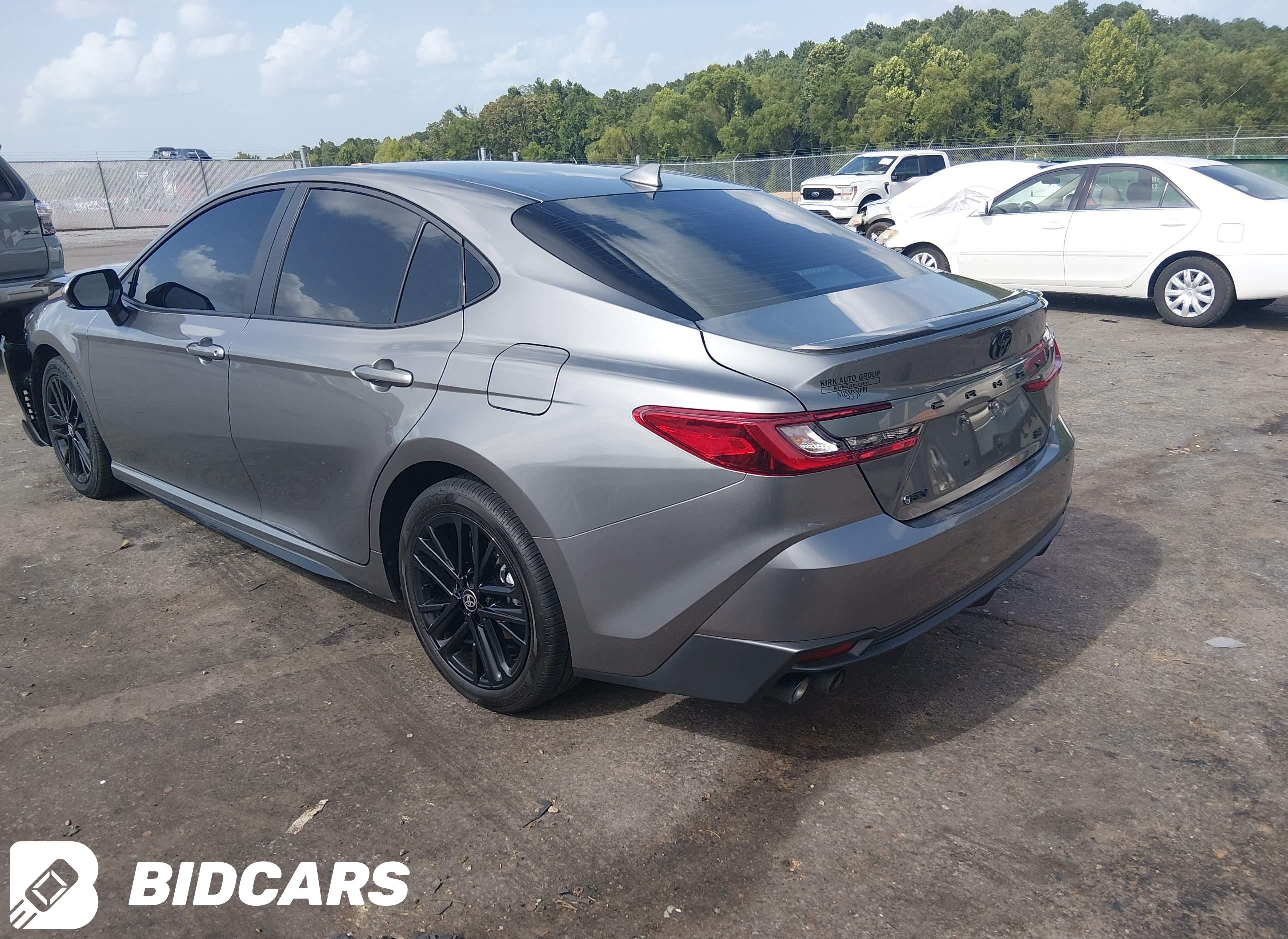 2026 Toyota Camry, SE