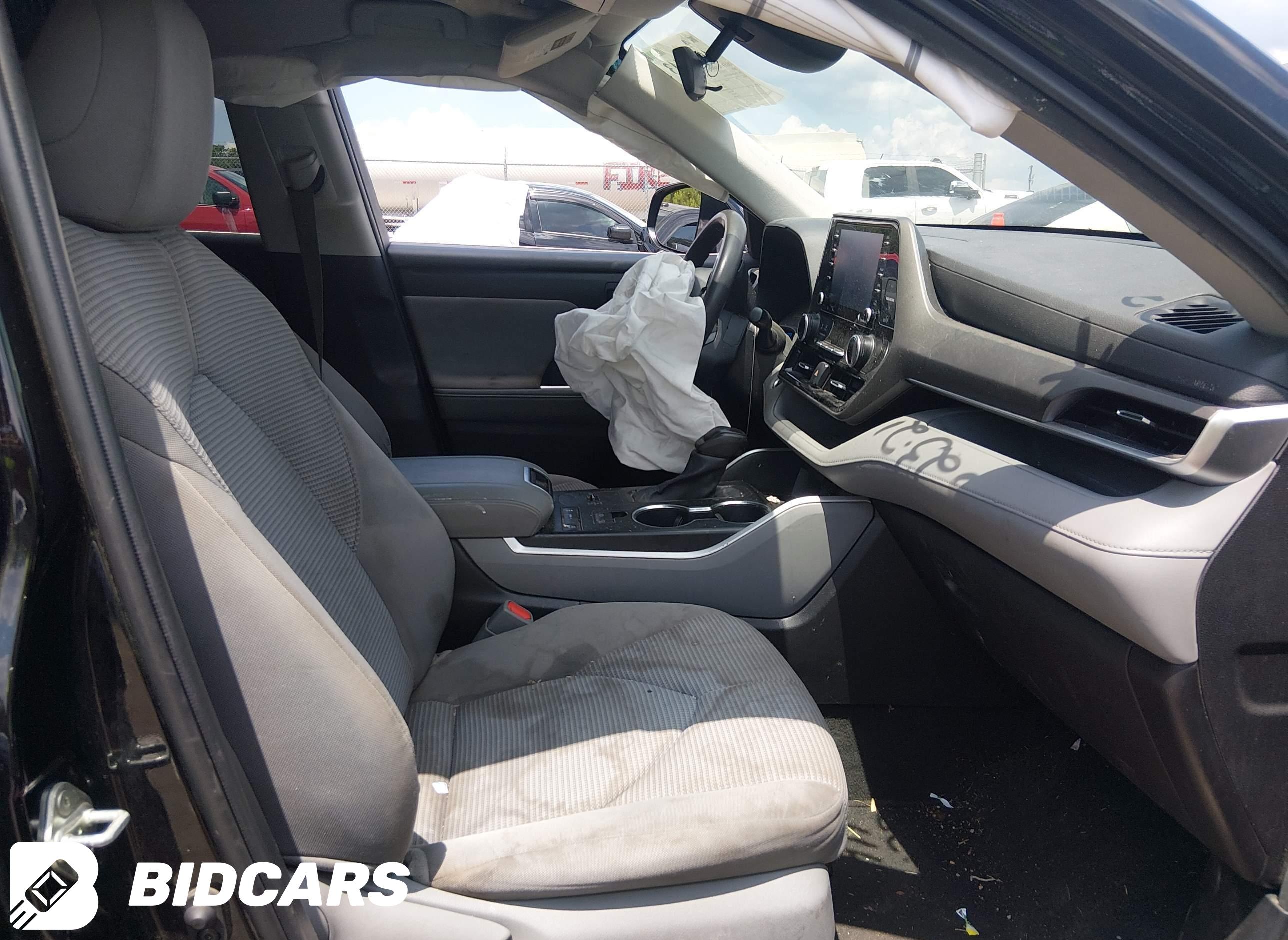 2020 Toyota Highlander, L