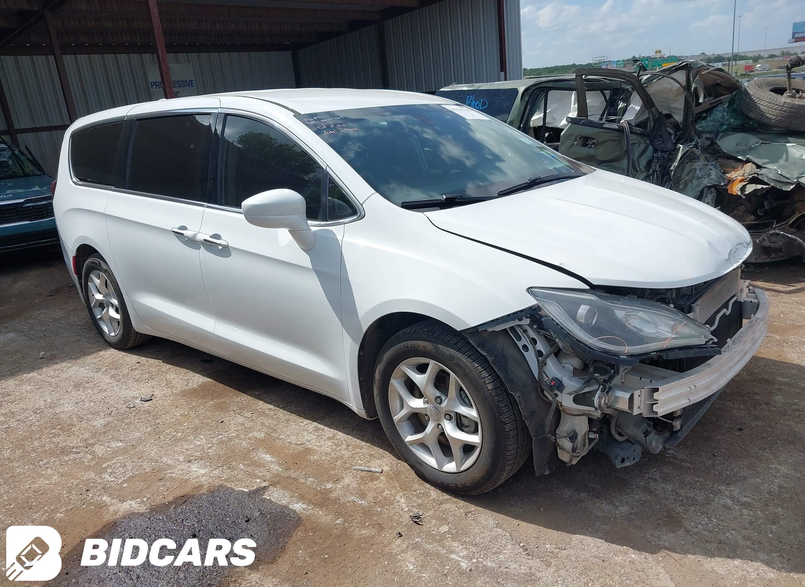 2018 Chrysler Pacifica, Touri...