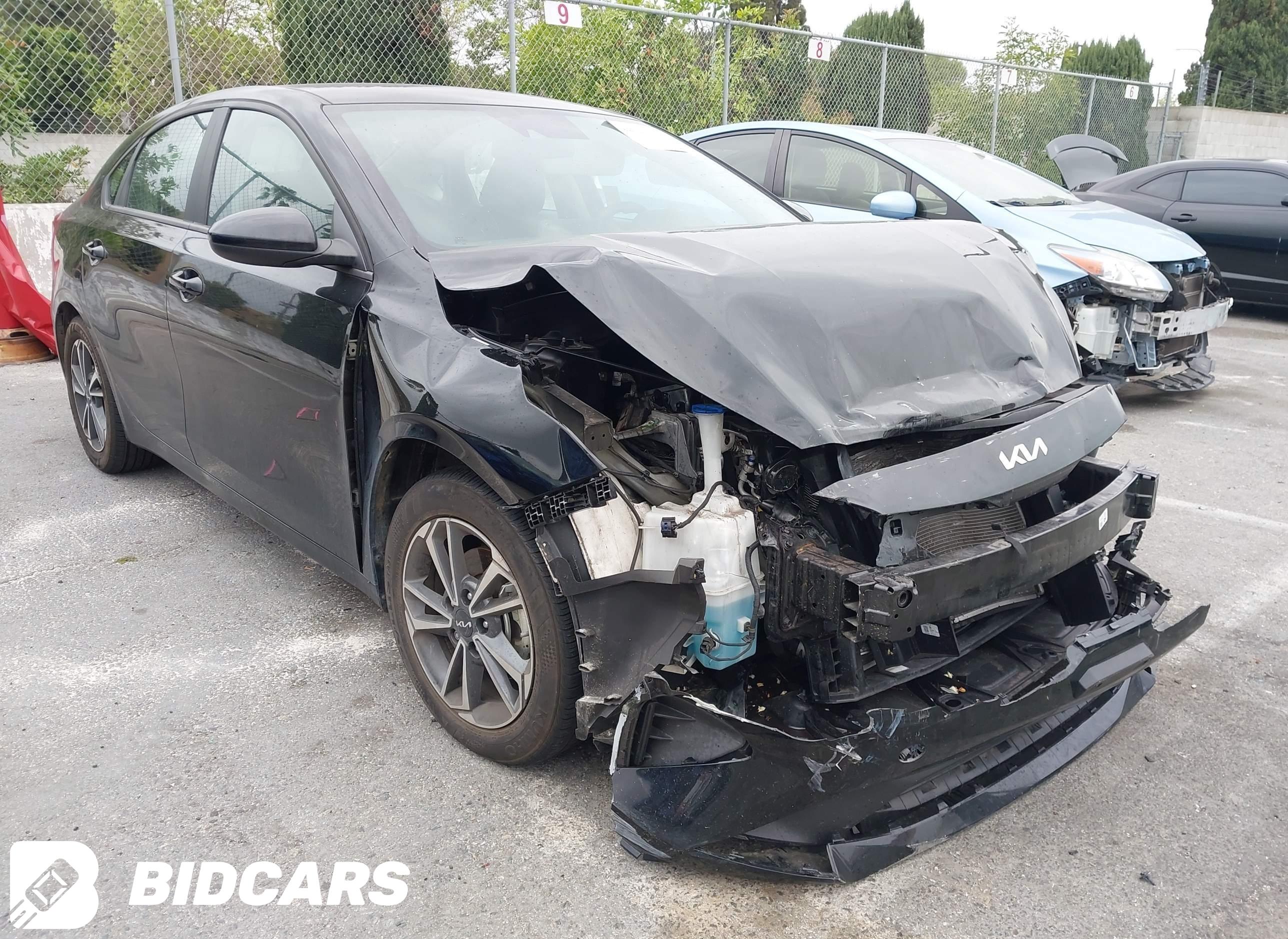 2023 KIA Forte, Lxs