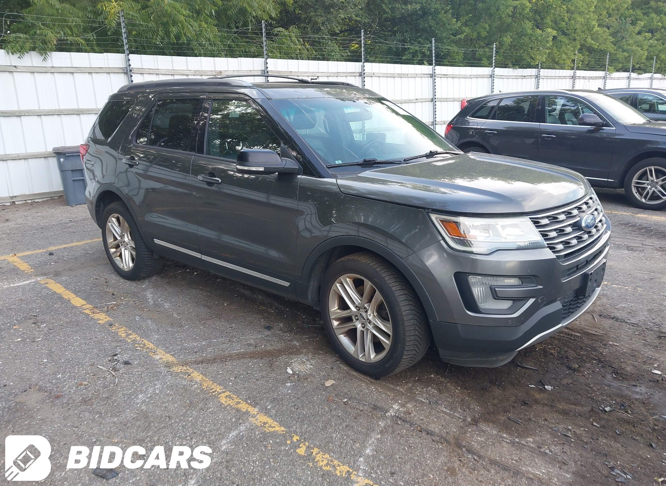 2016 Ford Explorer, Xlt