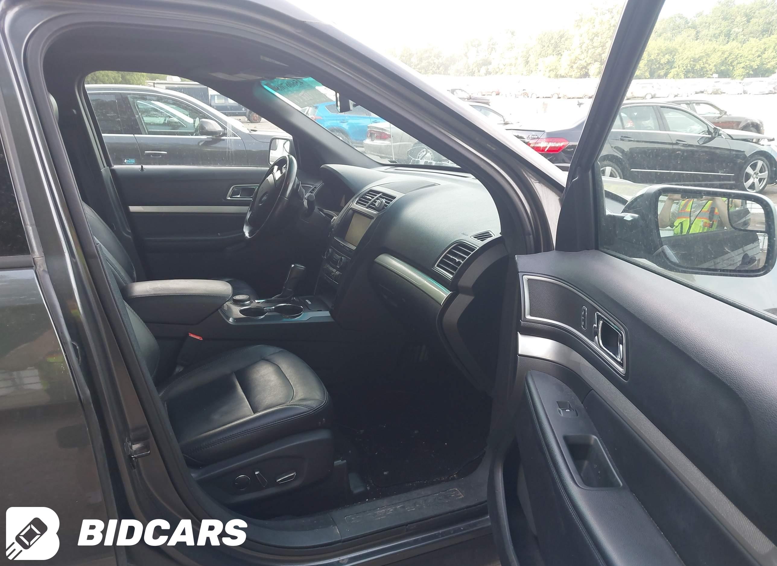 2016 Ford Explorer, Xlt