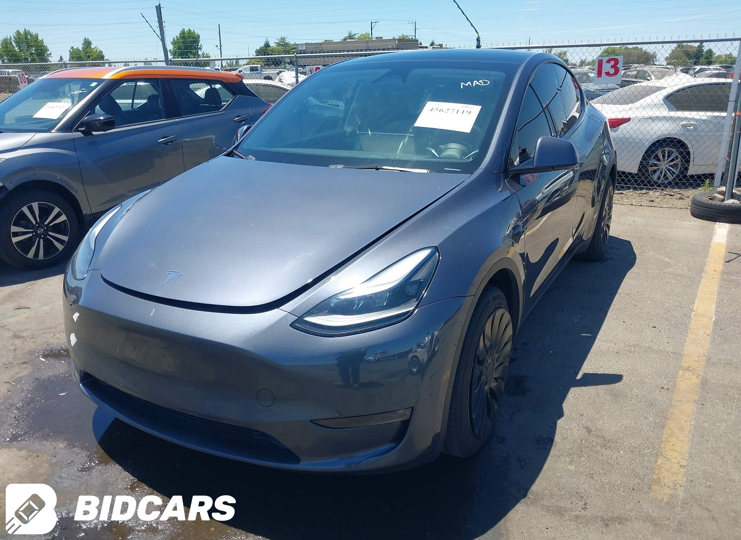 2023 Tesla Model Y, Awd/Long...