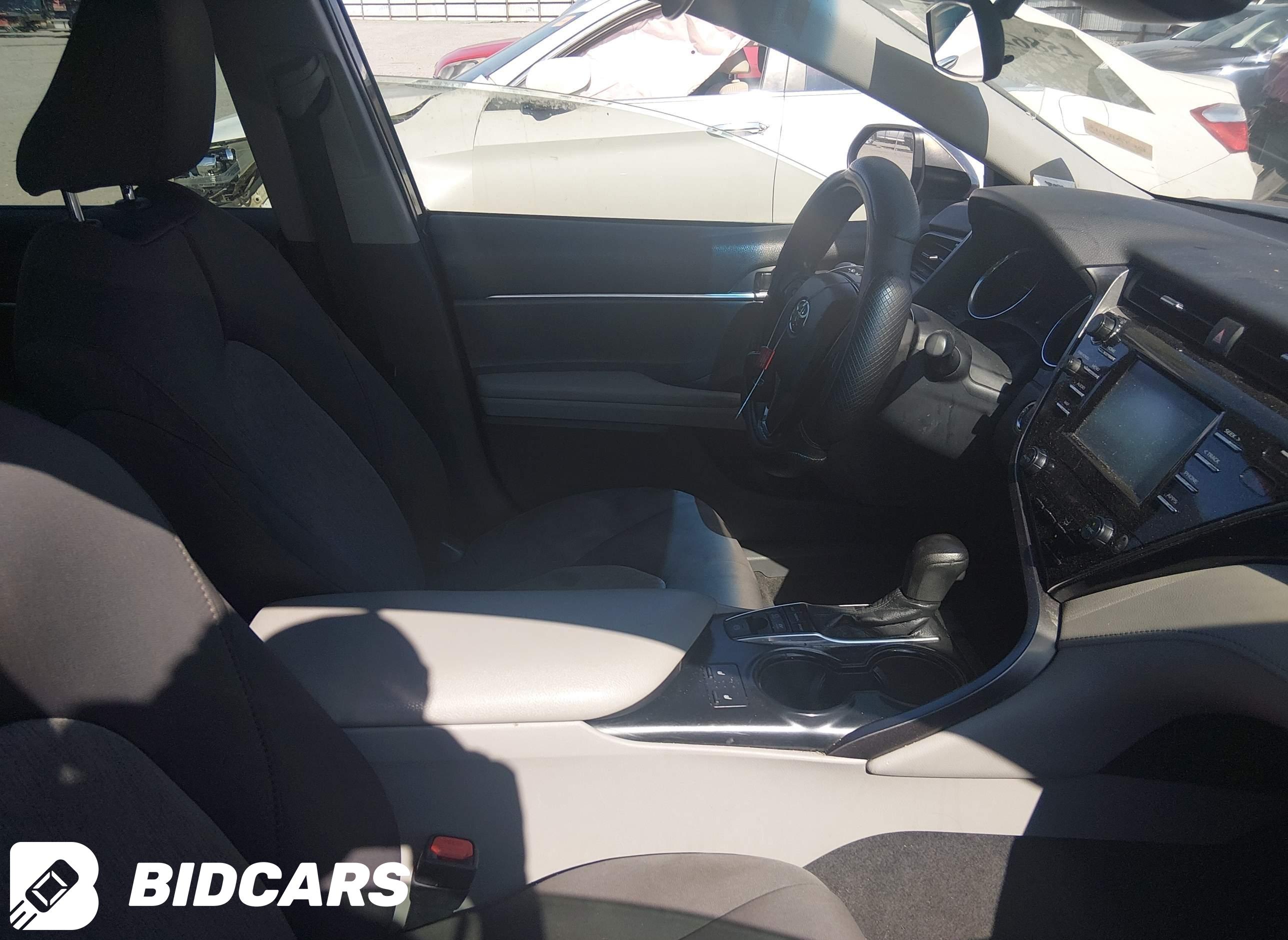2019 Toyota Camry, Hybrid LE