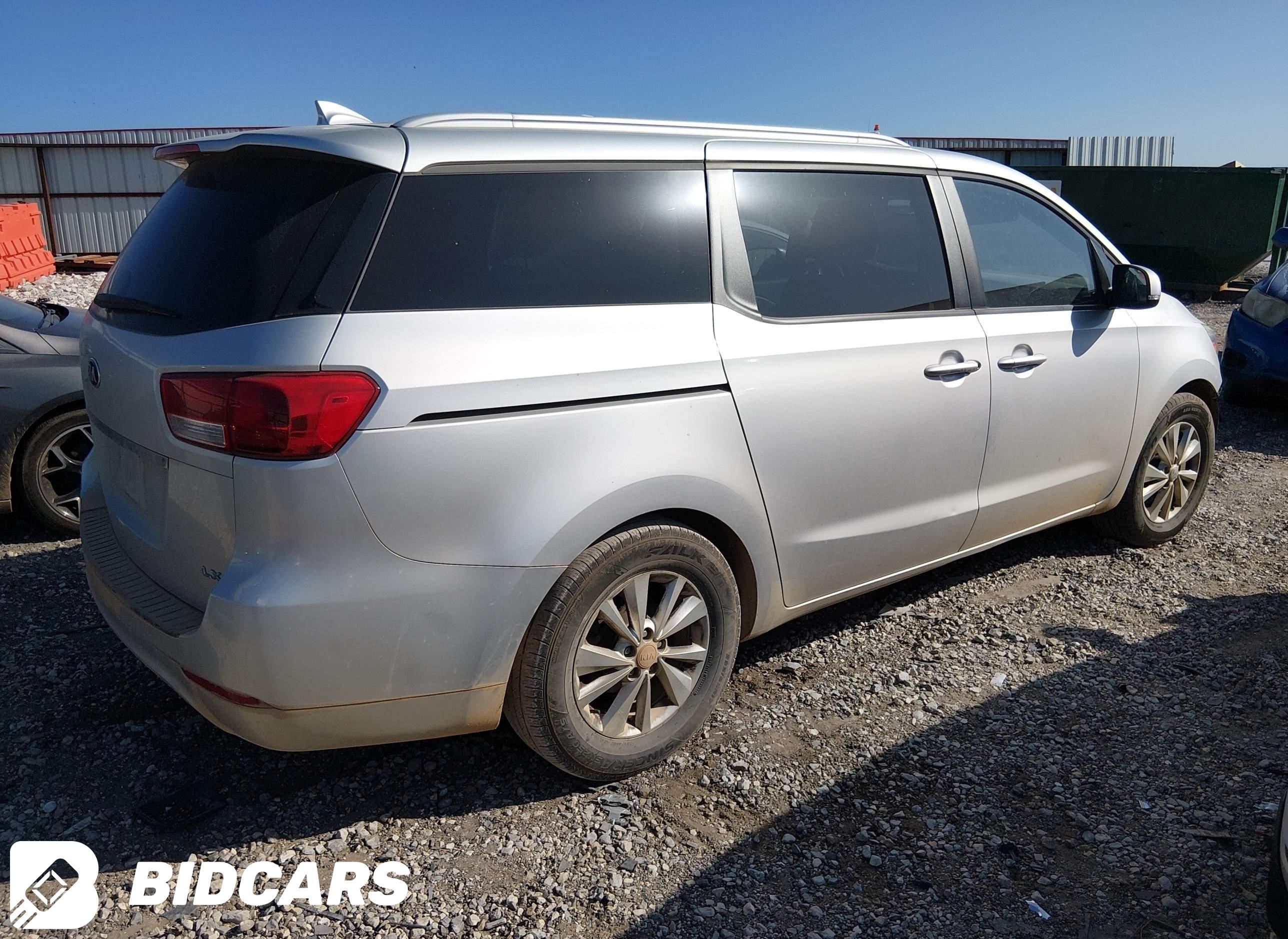 2015 KIA Sedona, LX