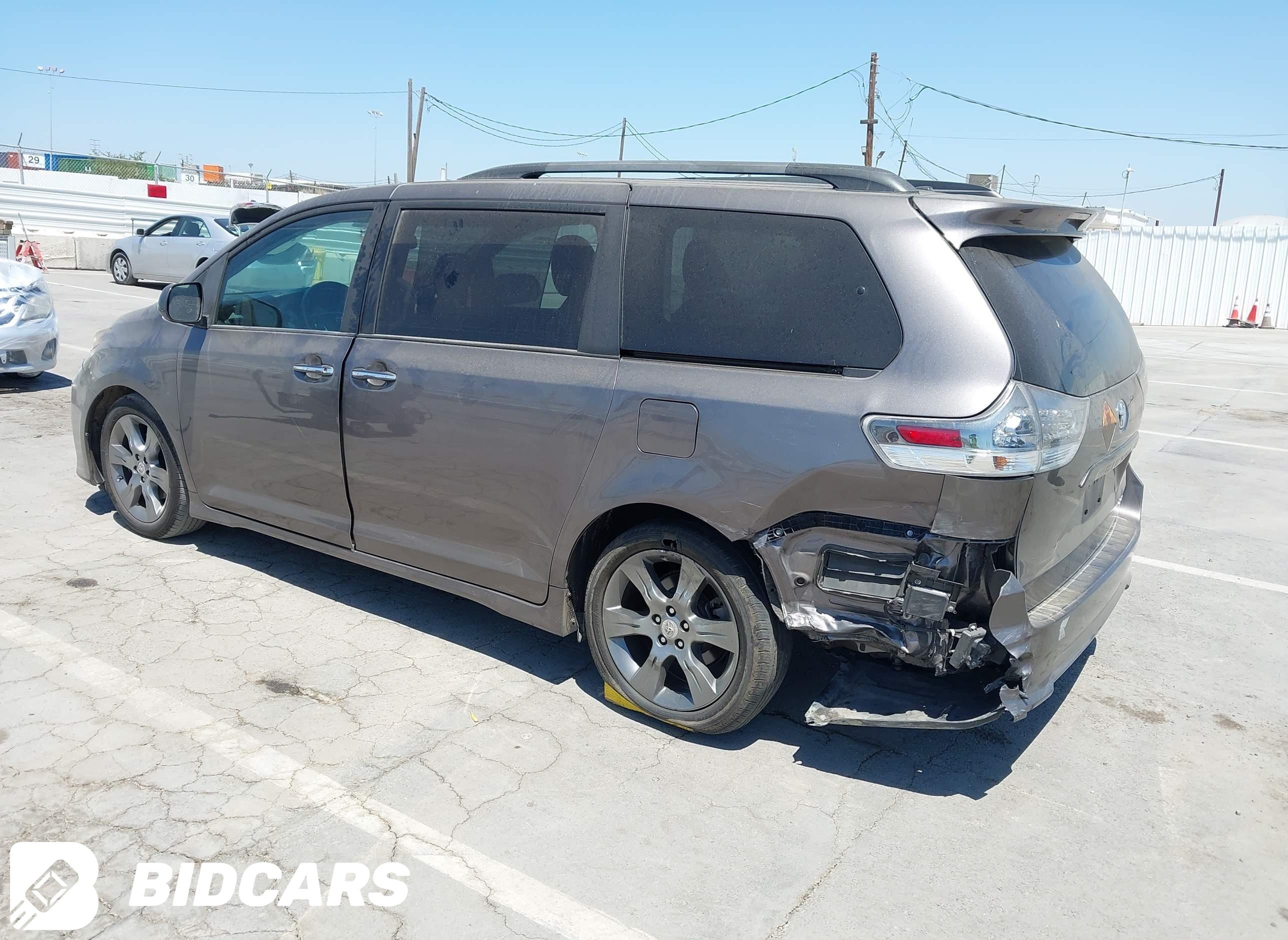 2015 Toyota Sienna, Se 8 Pass...