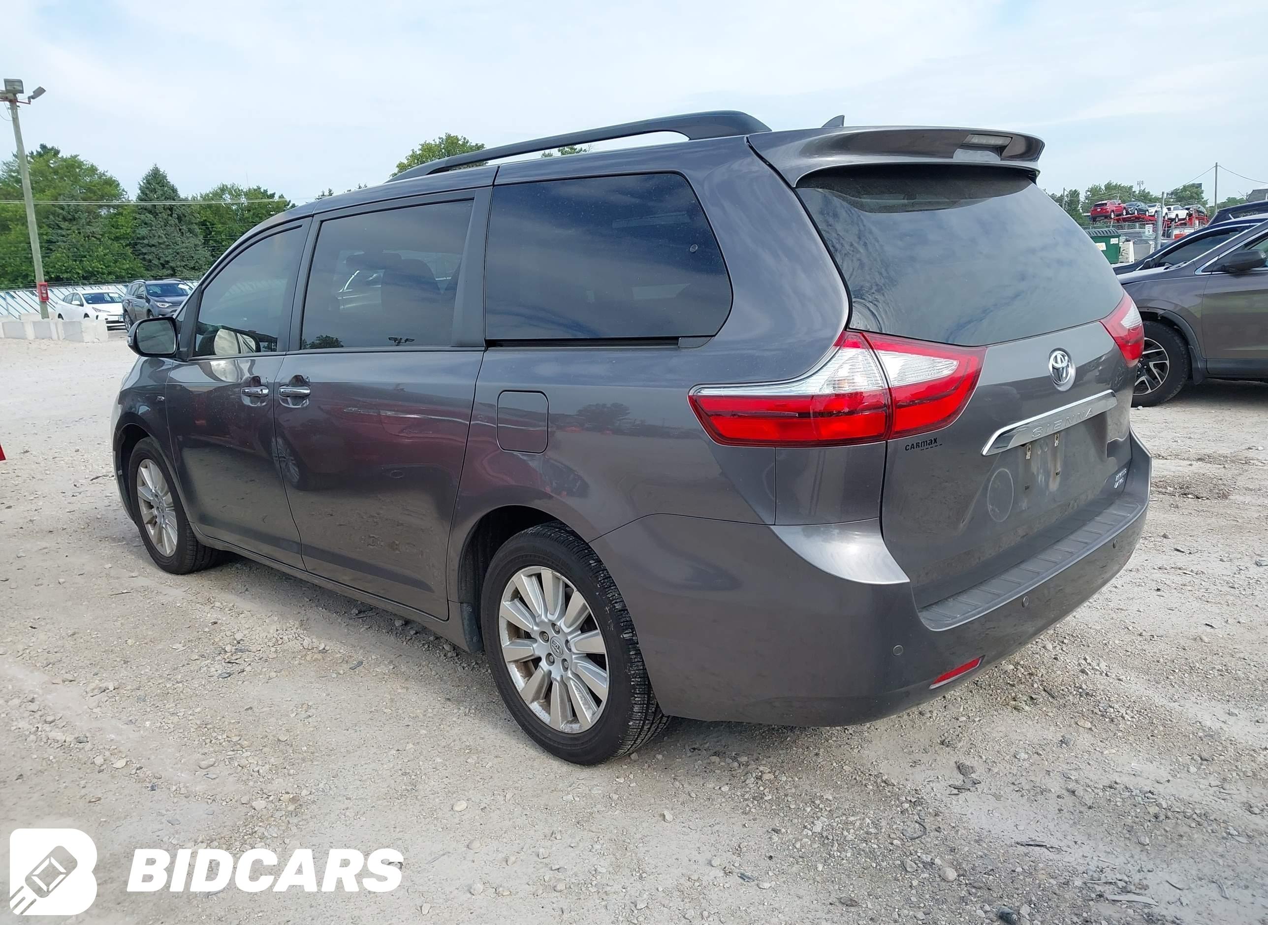2017 Toyota Sienna, Limited P...