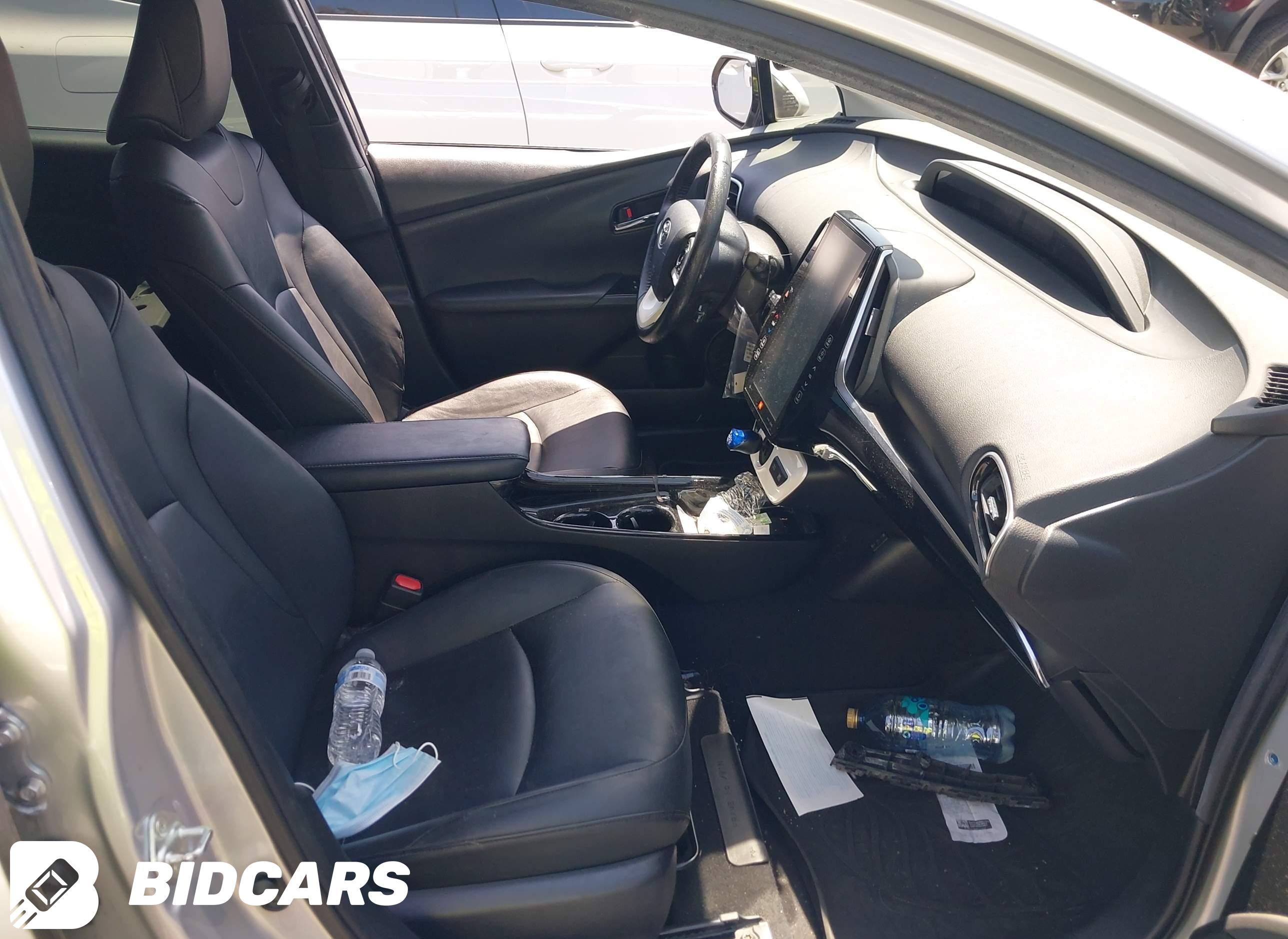 2018 Toyota Prius, Four