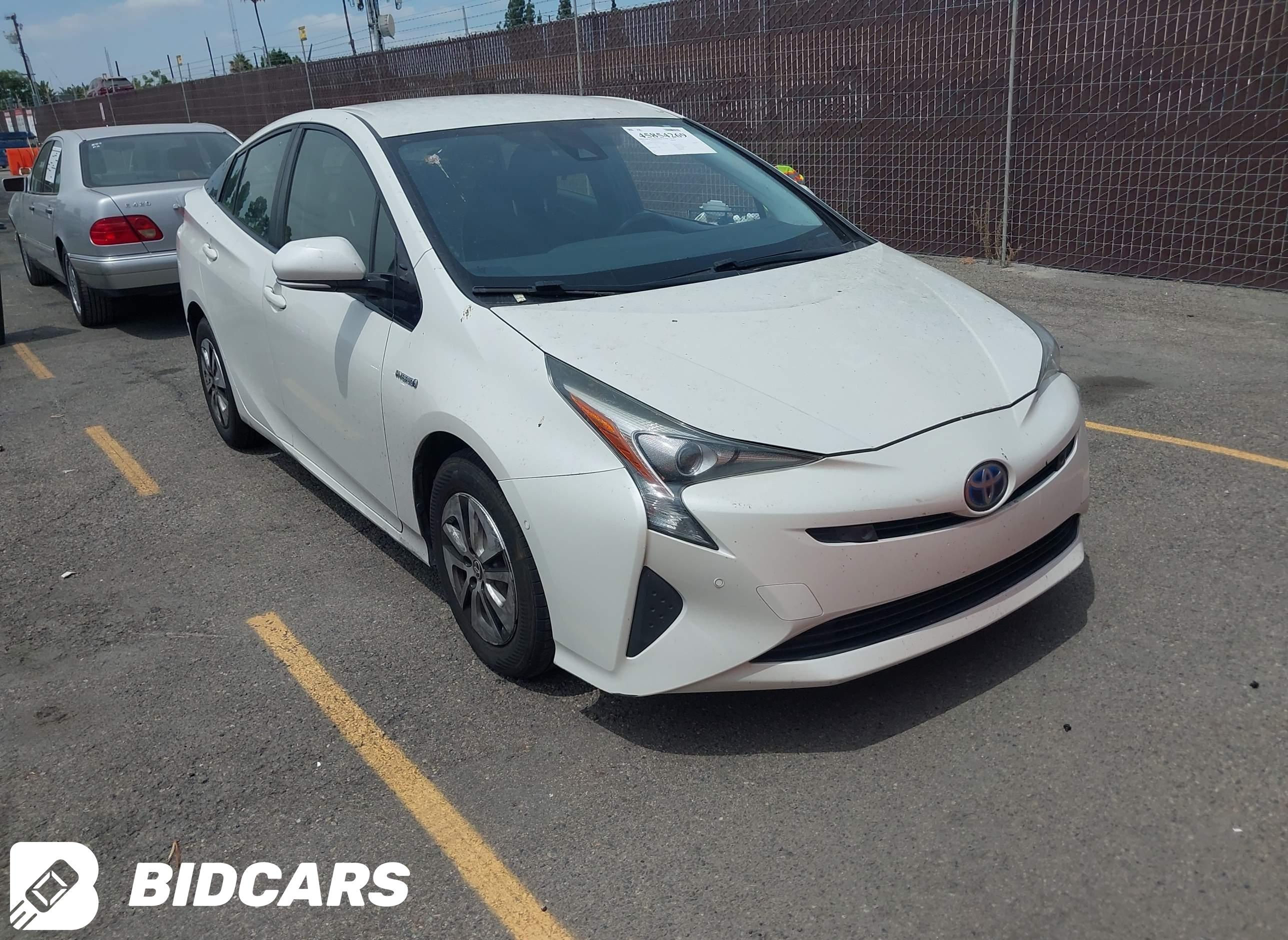 2018 Toyota Prius, Two