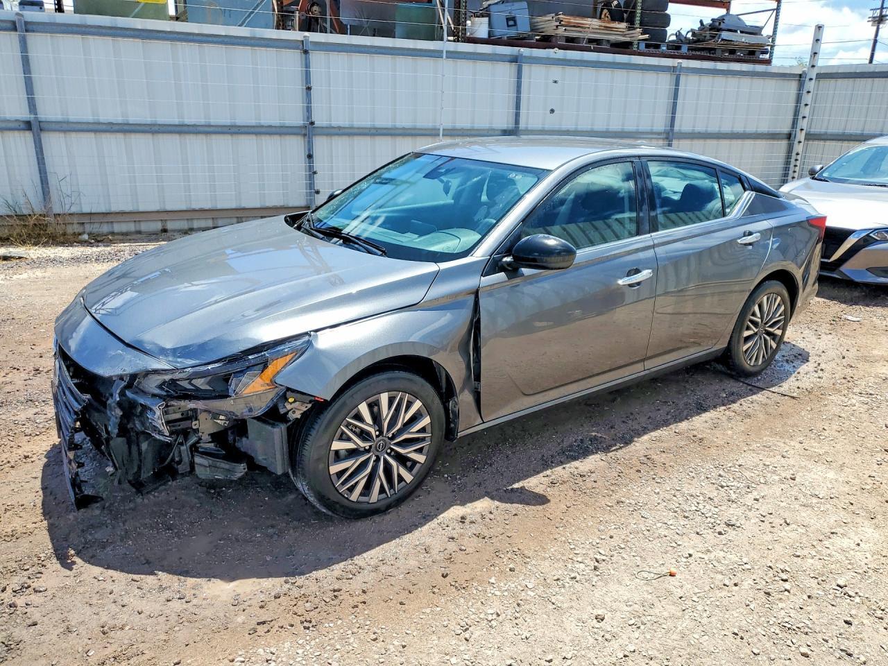 2025 Nissan Altima, SV