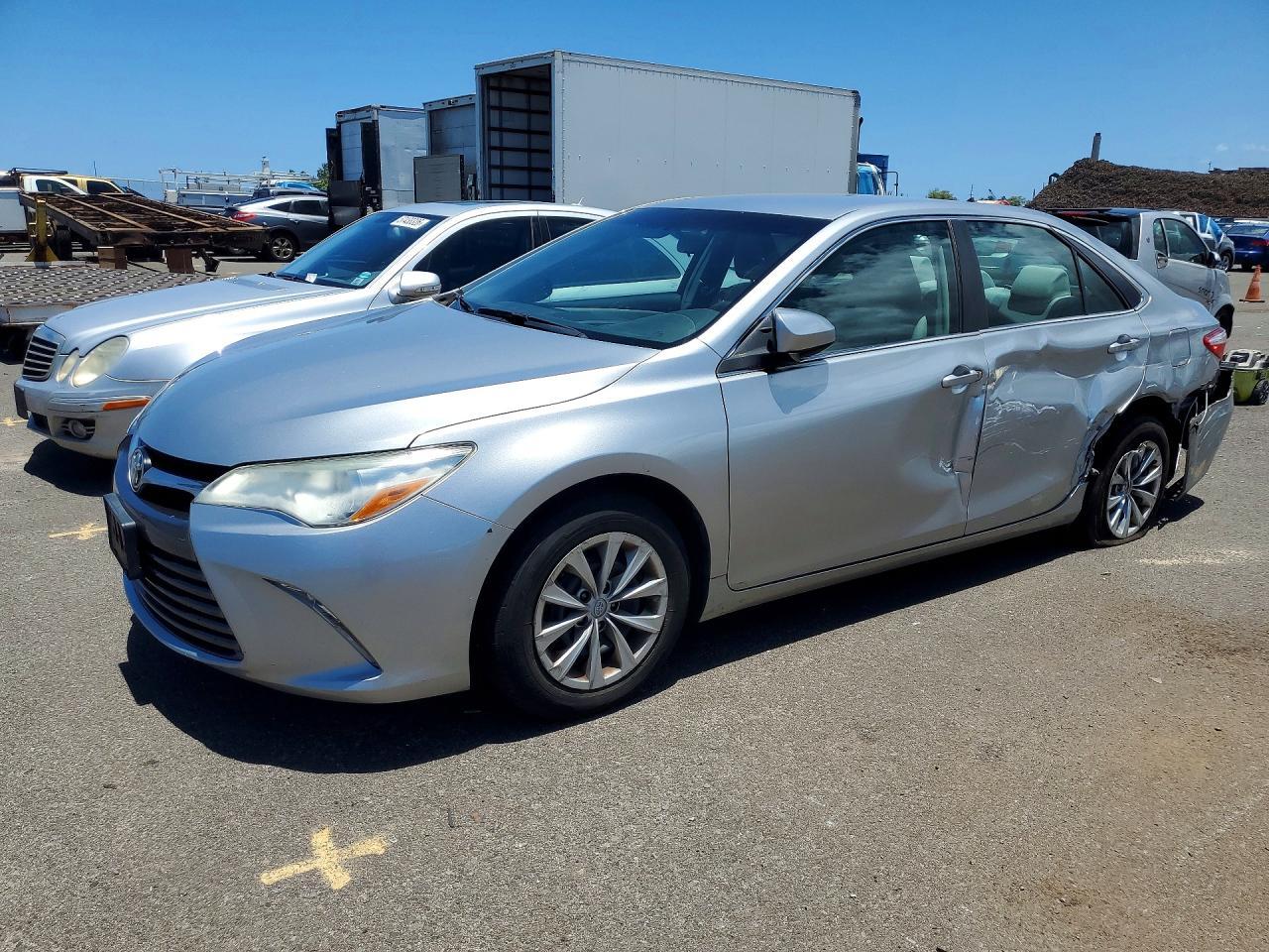 2015 Toyota Camry, LE