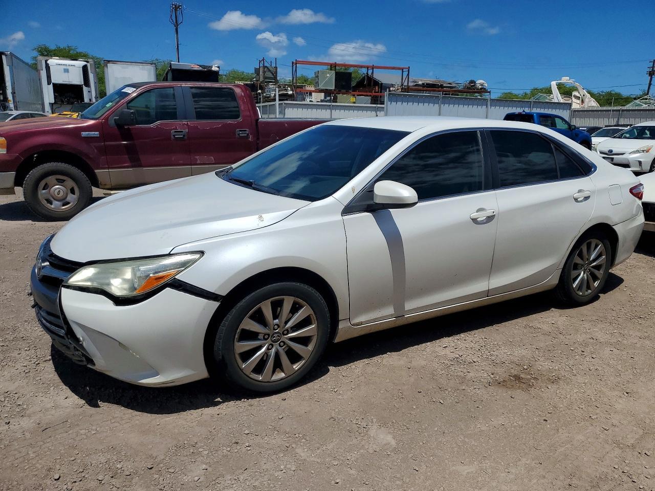2016 Toyota Camry, LE