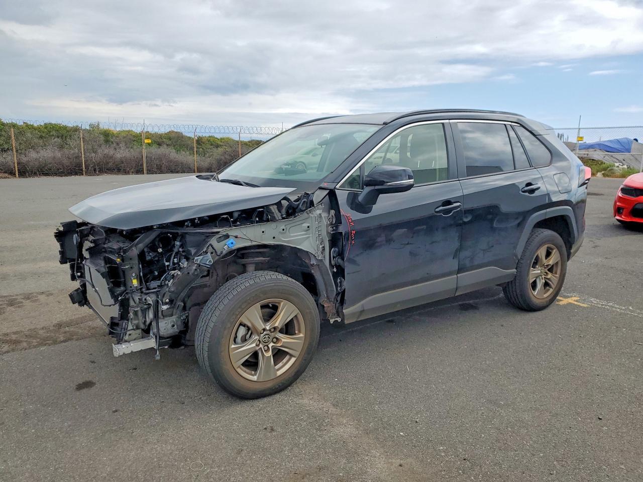 2024 Toyota RAV4, Xle