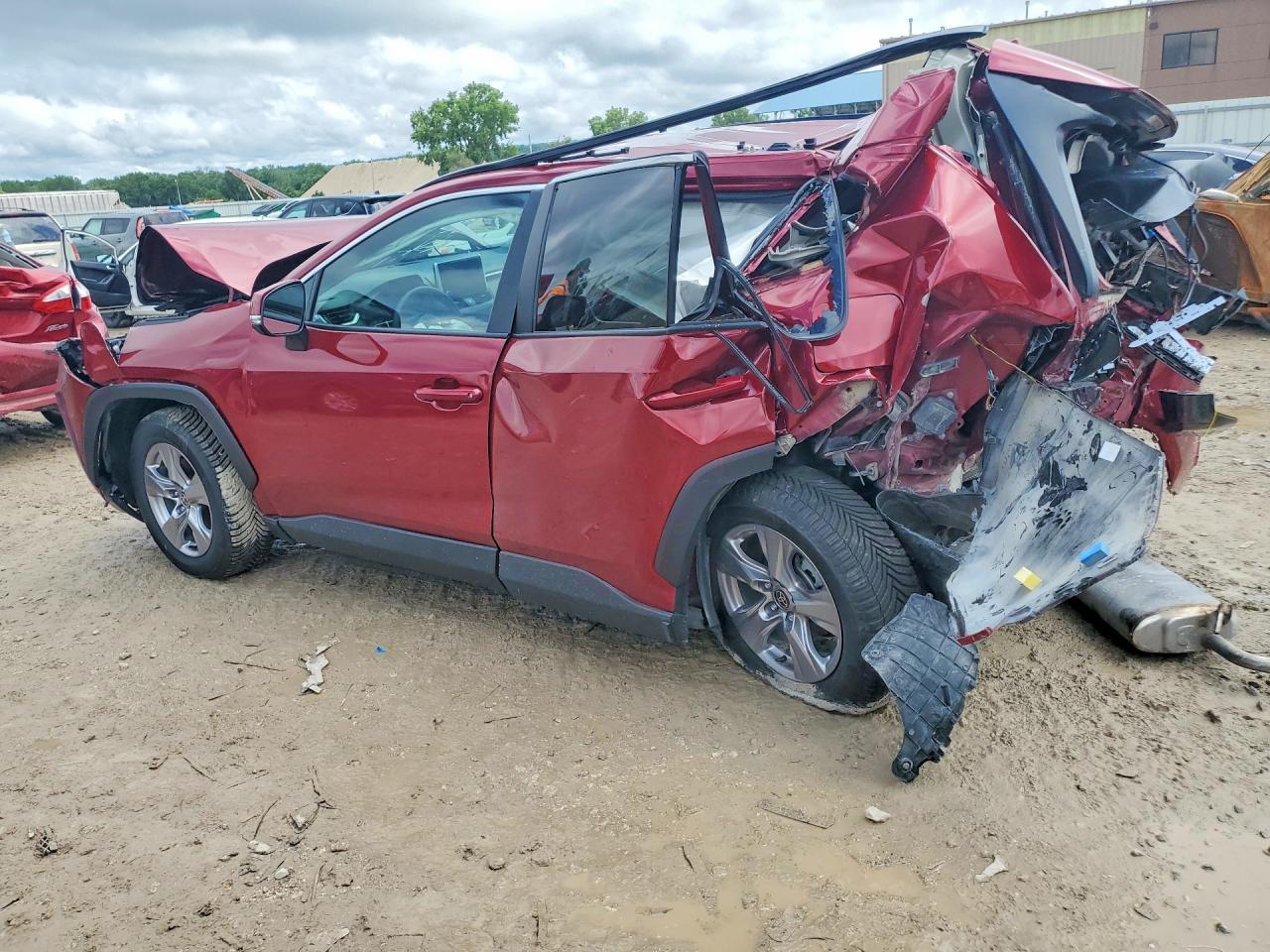 2023 Toyota RAV4, Xle
