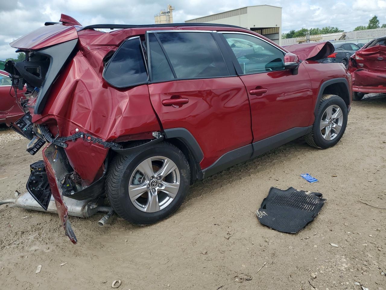 2023 Toyota RAV4, Xle