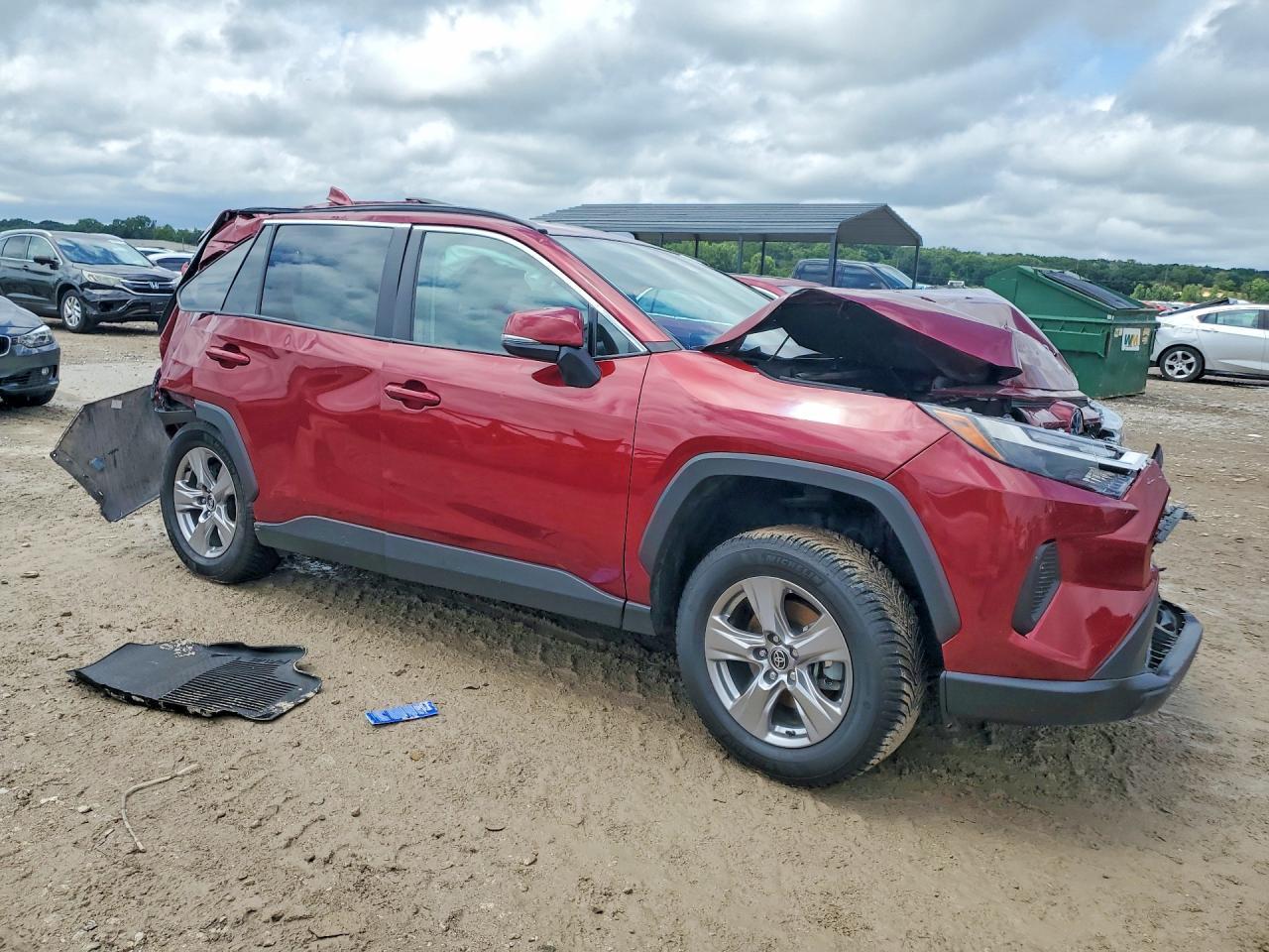 2023 Toyota RAV4, Xle