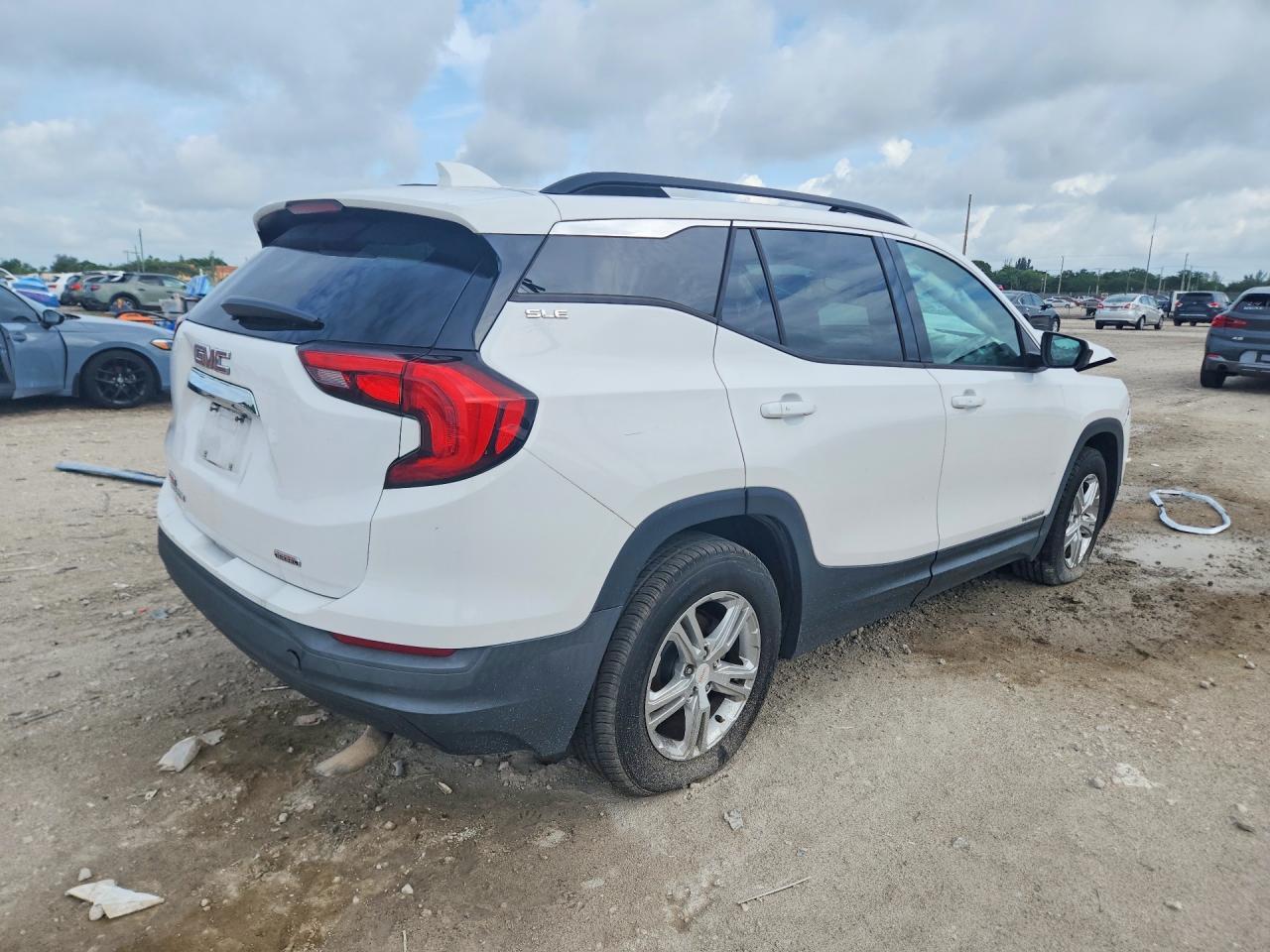 2018 GMC Terrain, Sle