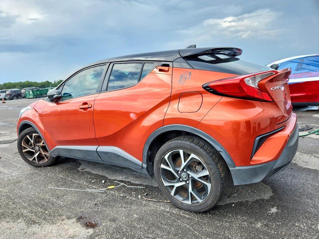 2020 Toyota C-HR, Xle