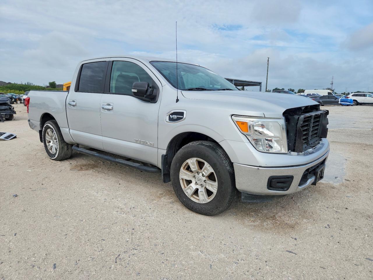 2017 Nissan Titan, S