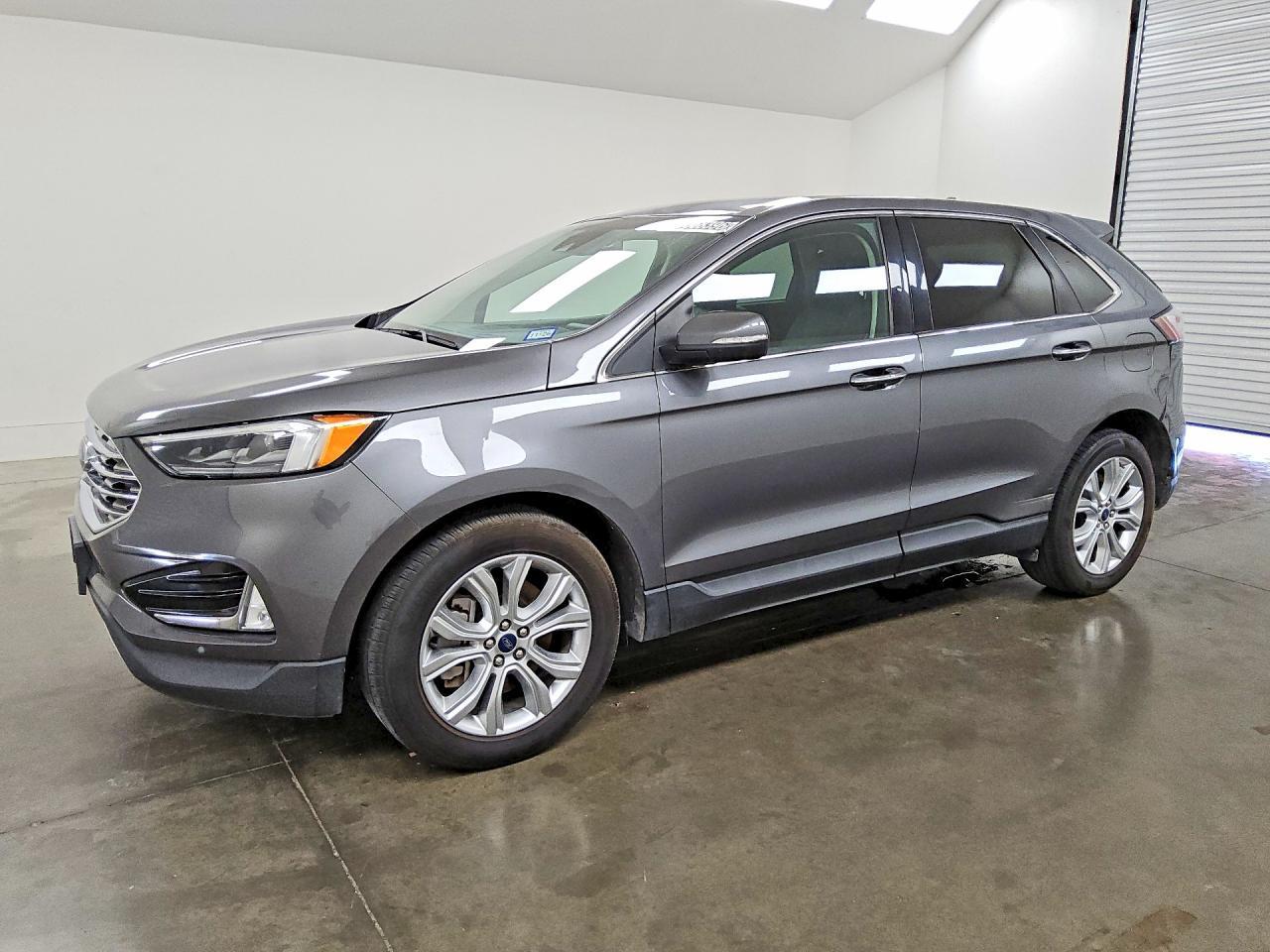 2022 Ford Edge, Titanium