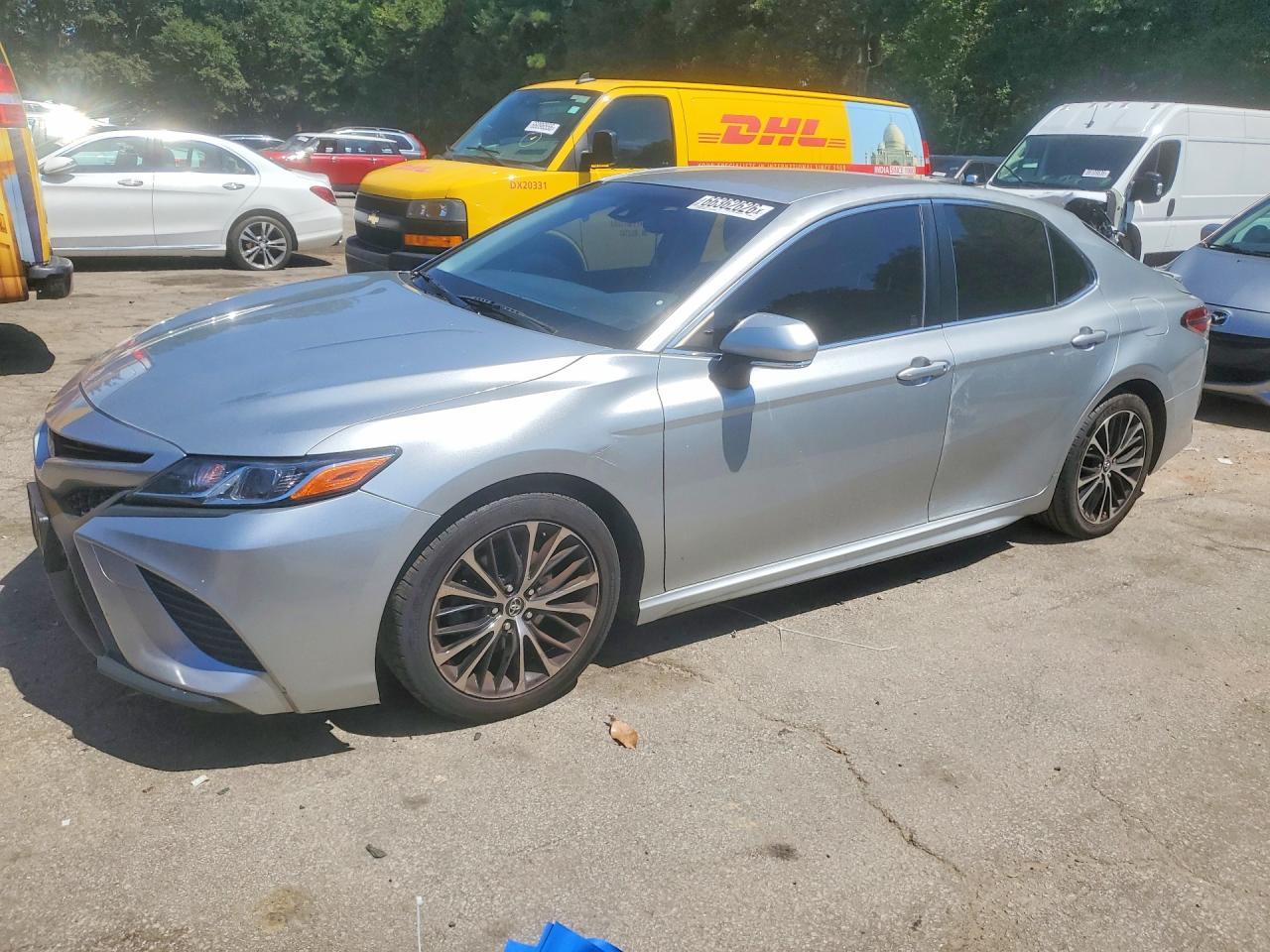 2018 Toyota Camry, SE