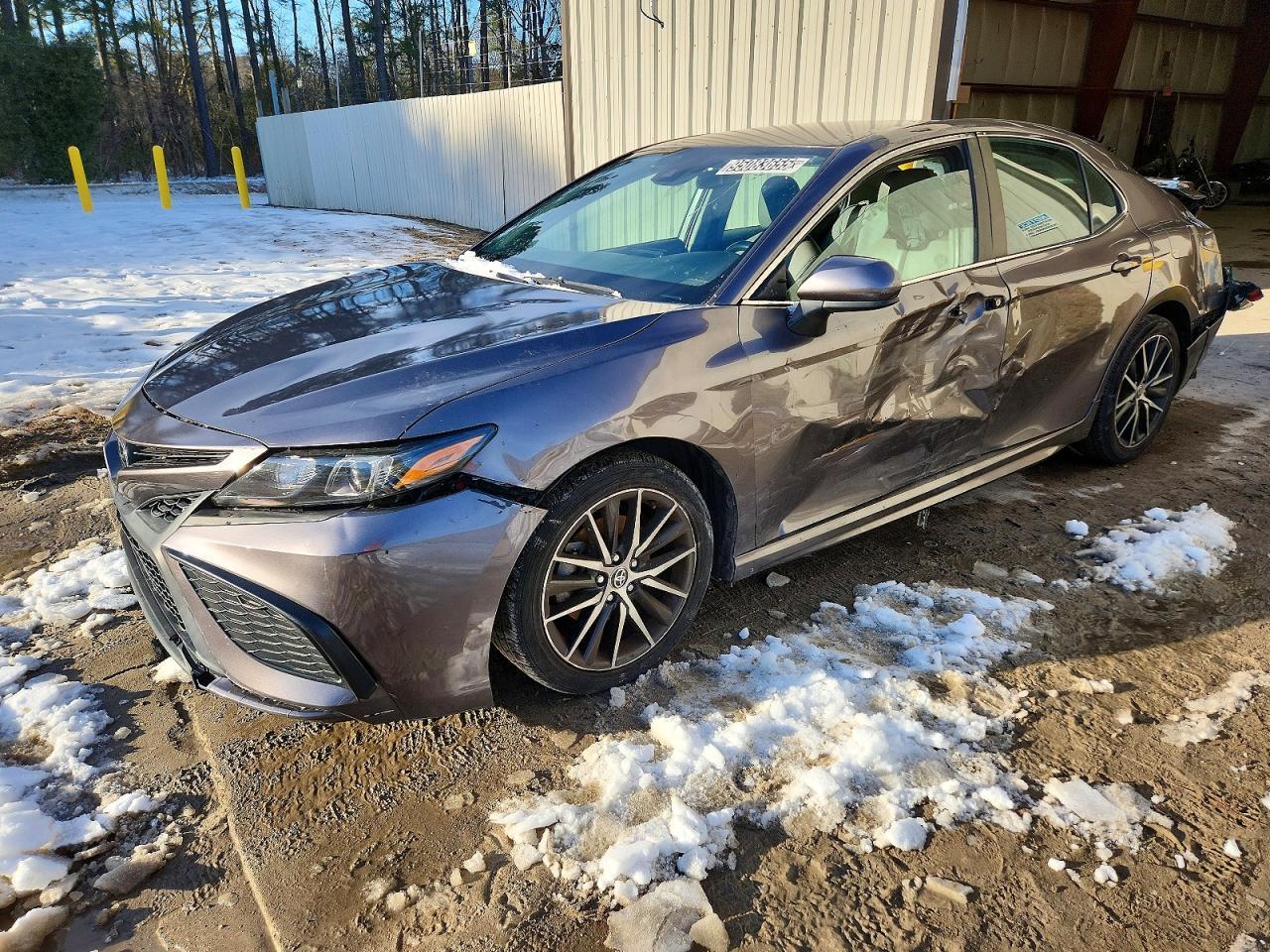 2021 Toyota Camry, SE