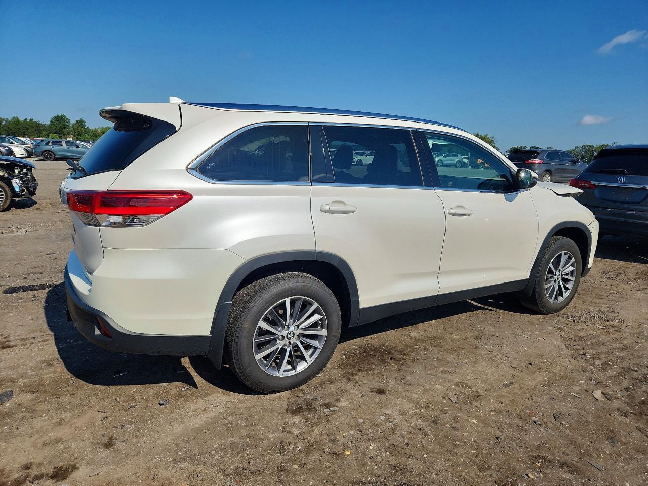 2019 Toyota Highlander, Xle