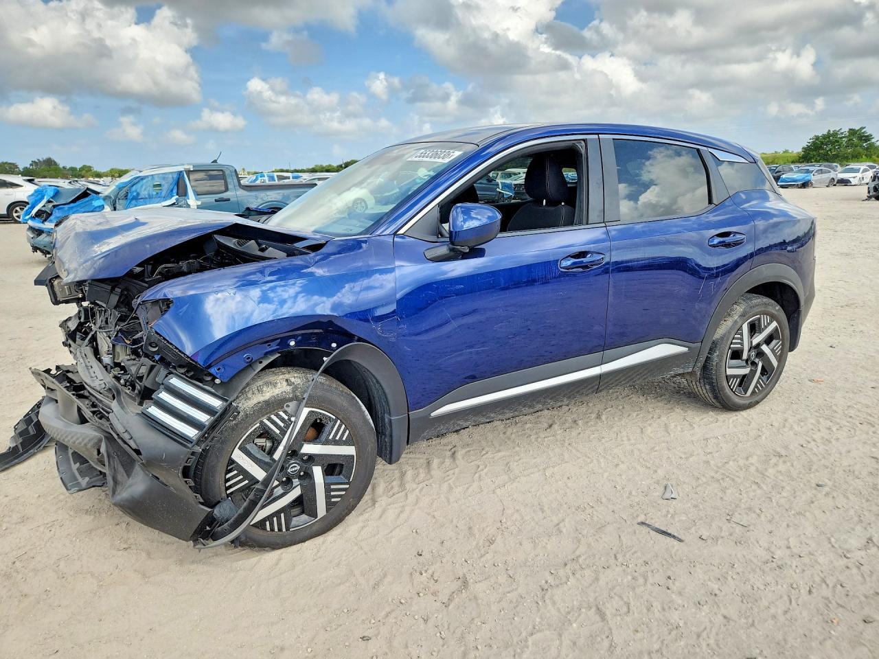 2025 Nissan Kicks, SV