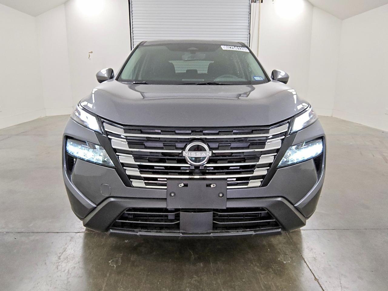 2026 Nissan Rogue, SV