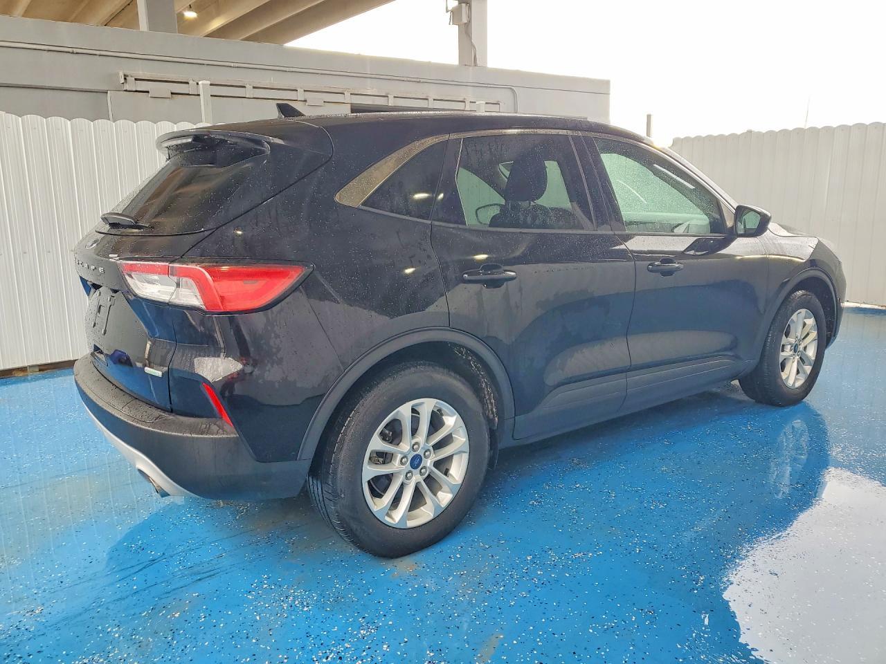 2020 Ford Escape, SE