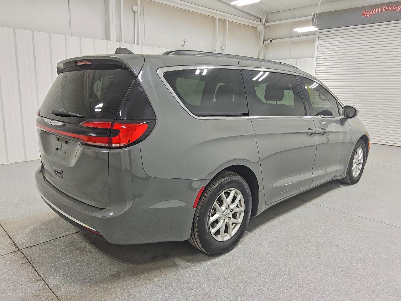 2022 Chrysler Pacifica, Touri...