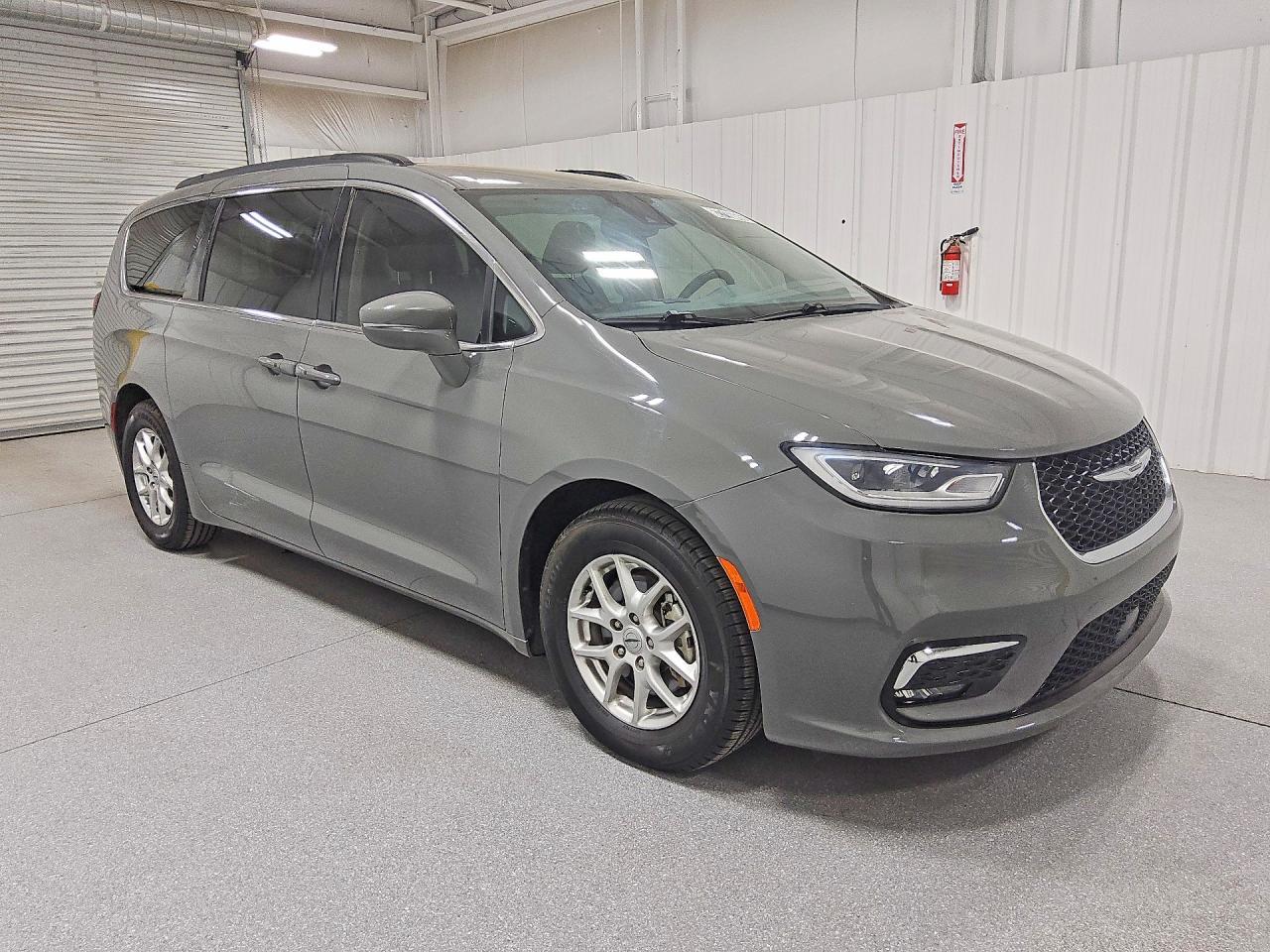 2022 Chrysler Pacifica, Touri...