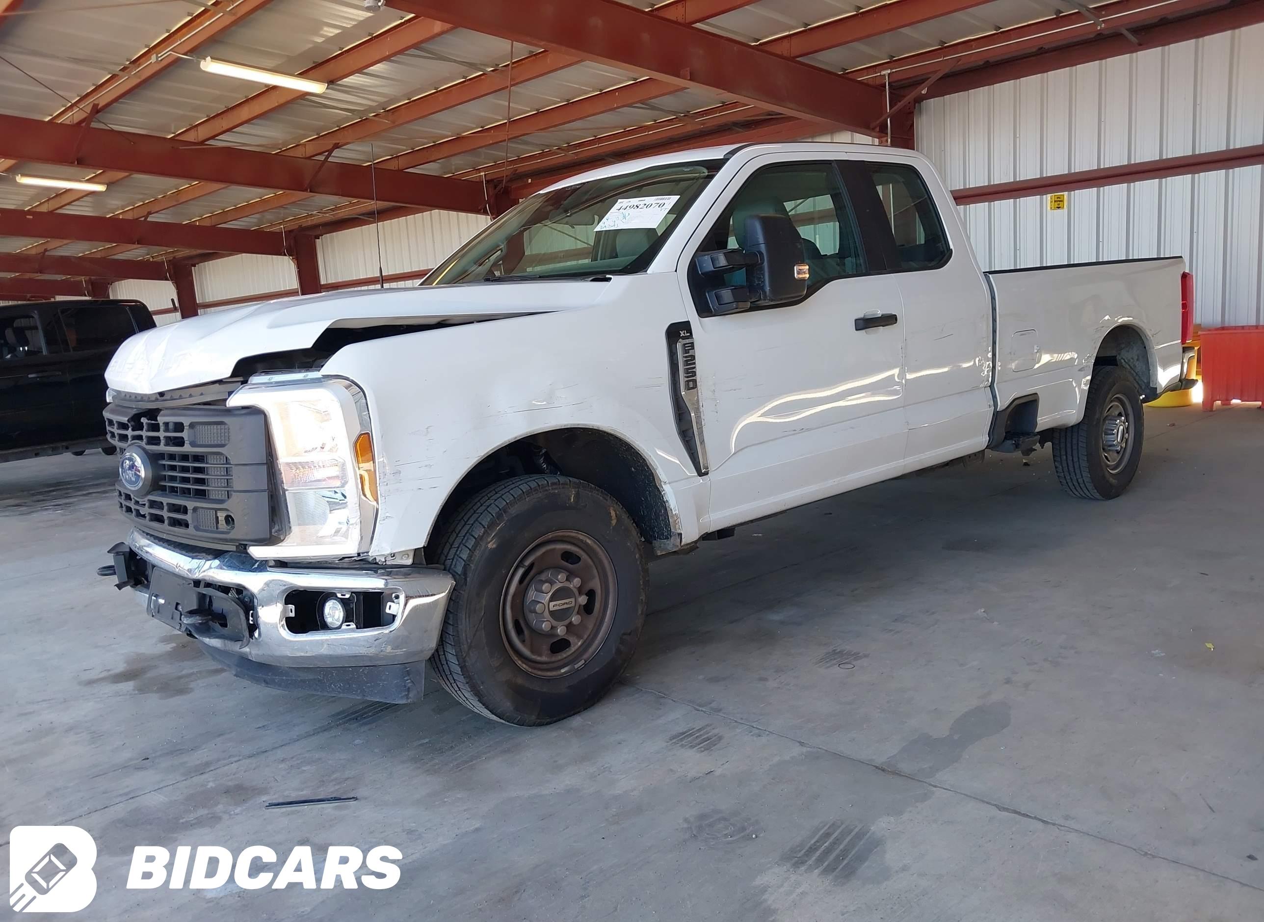 2025 Ford F-250, XL