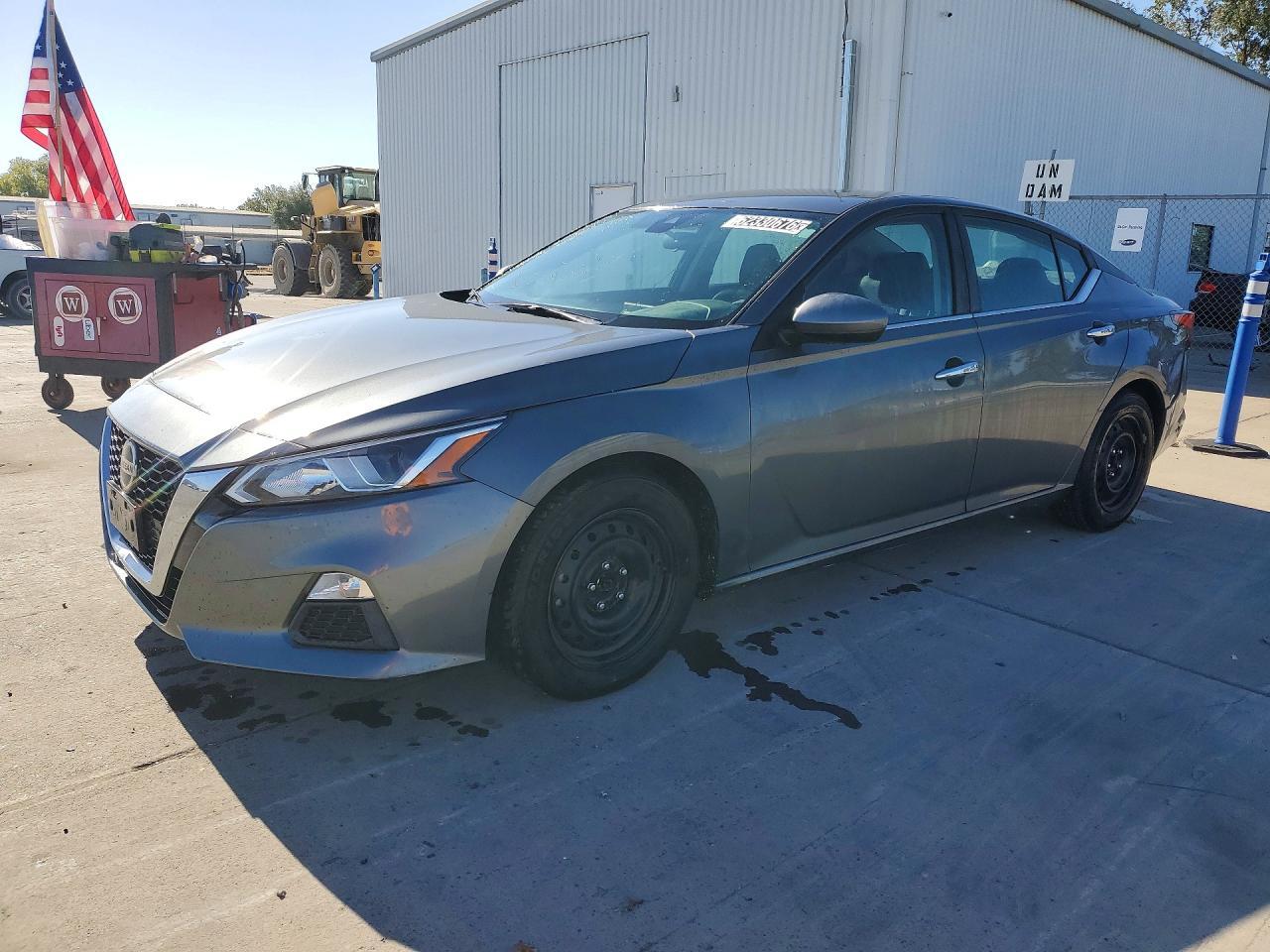 2021 Nissan Altima, S