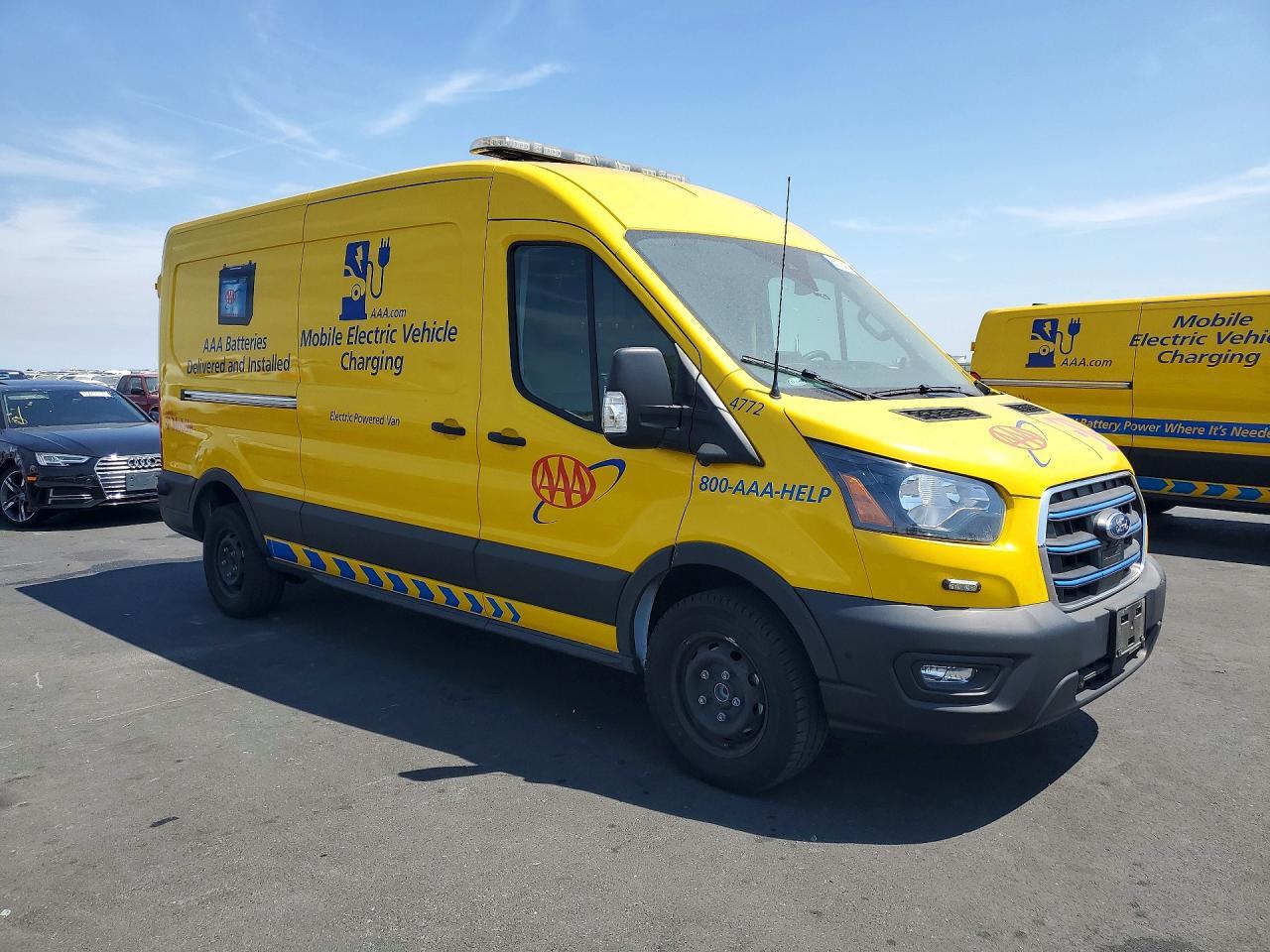 2022 Ford Transit, T-350