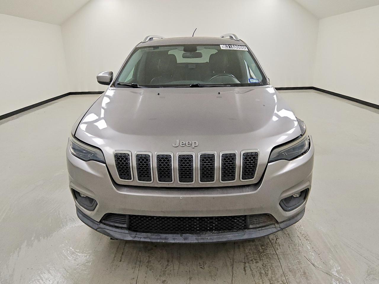 2019 Jeep Cherokee, Latitude...