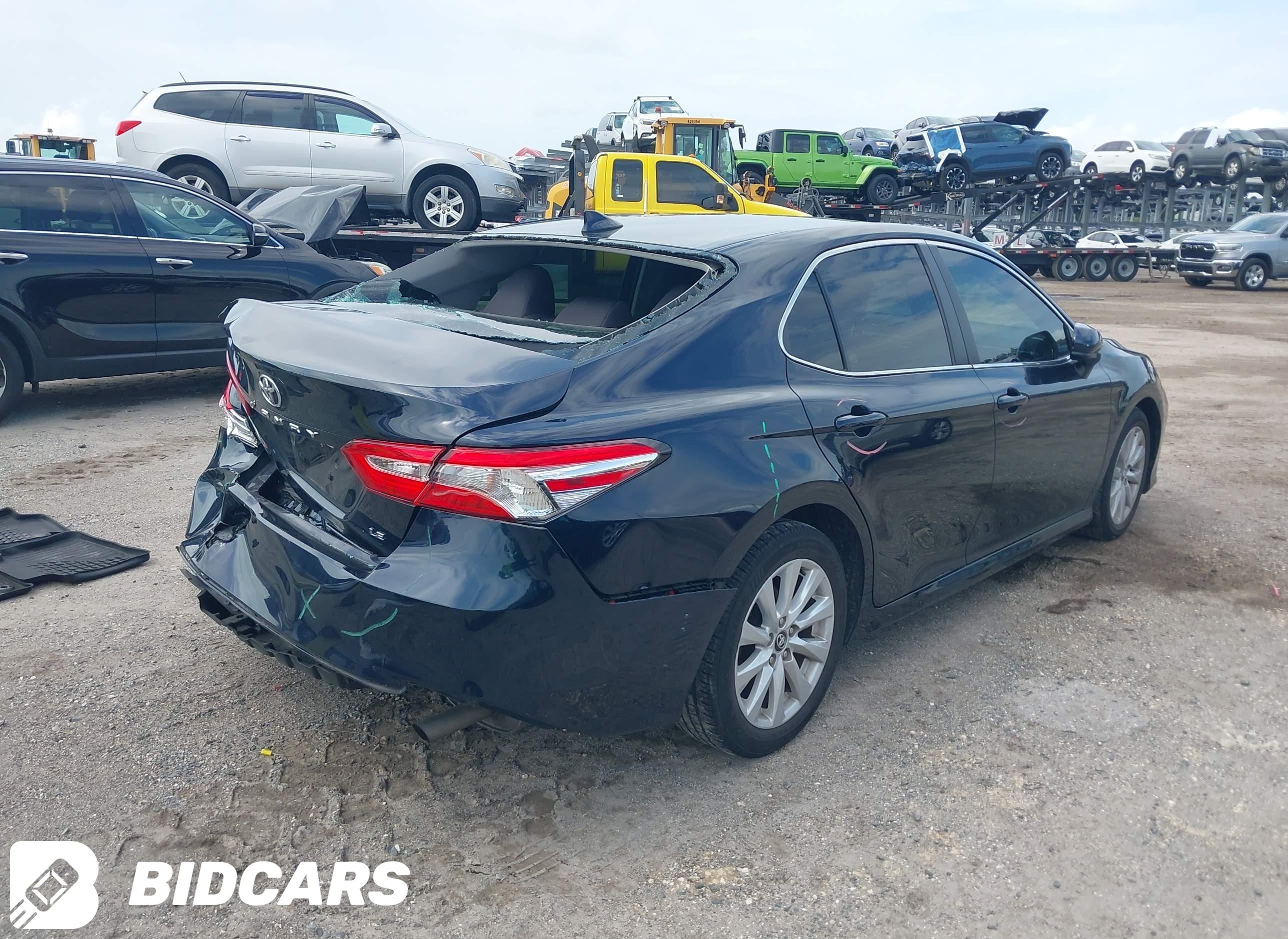2020 Toyota Camry, LE